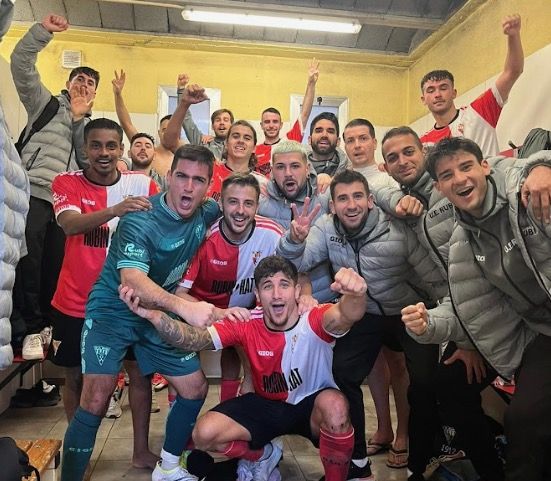 El Rubí celebra la victòria davant l'Horta. FOTO: Cedida