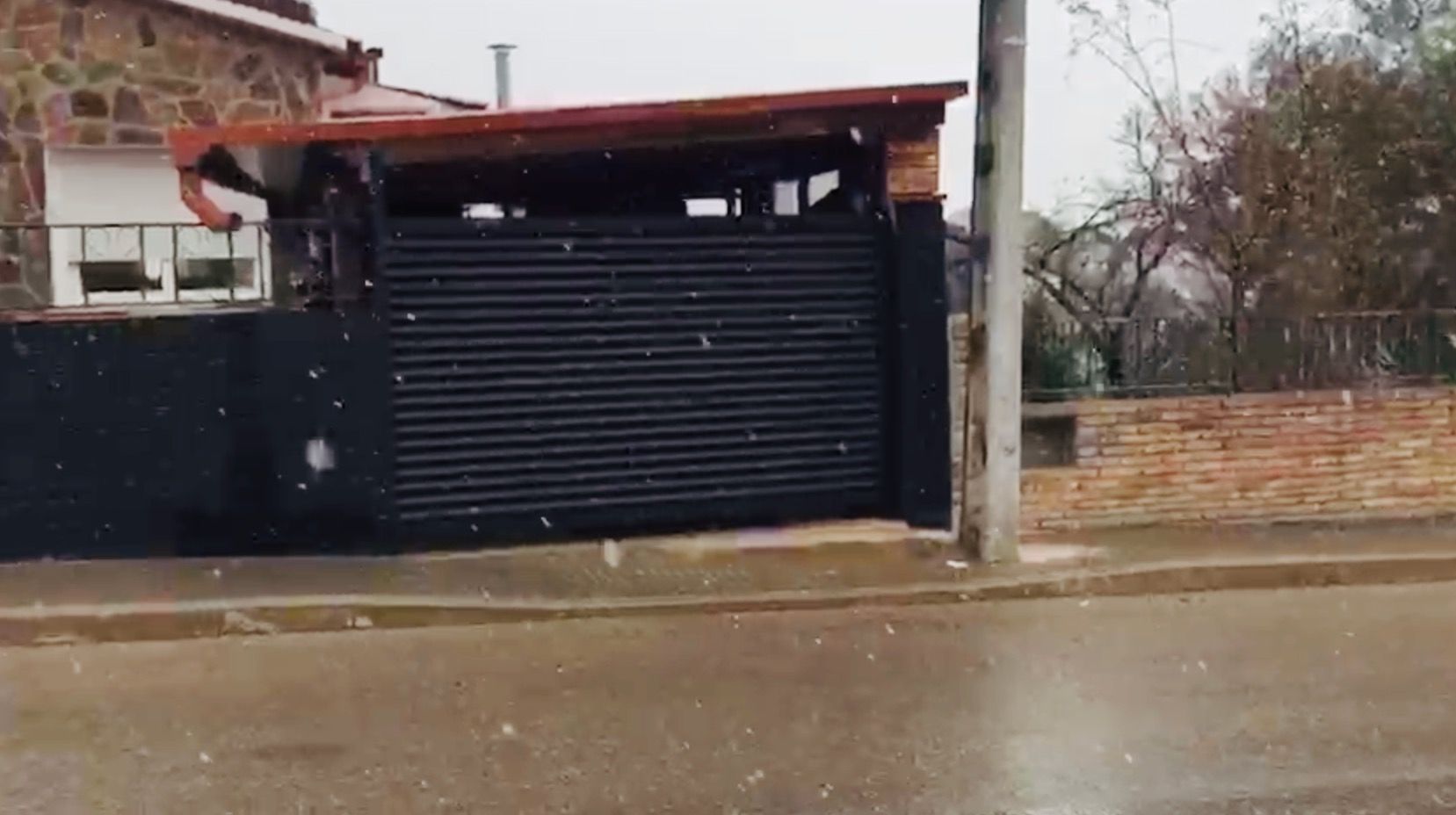 Flocs de neu a Castellnou