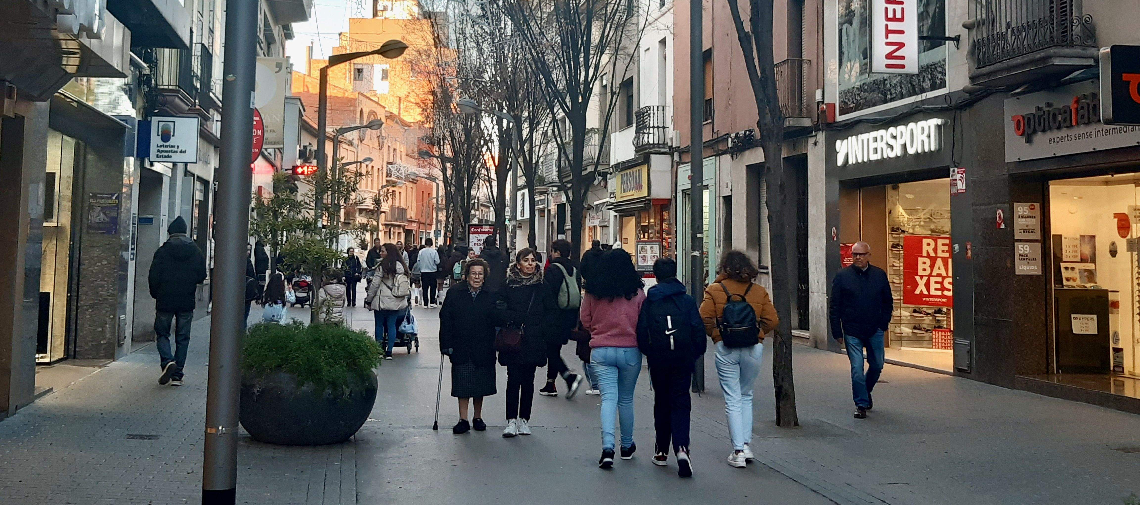 Resultats de l'enquesta ciutadana. FOTO: Passeig de Francesc Macià de Rubí. AUTOR: Andrea Sánchez Esteban