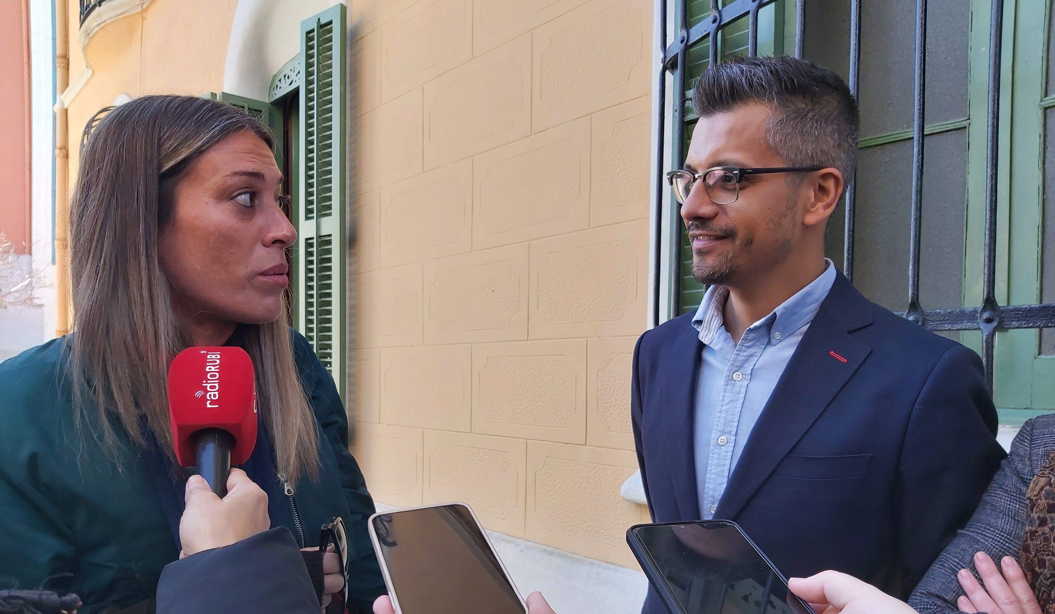 Ivan Vila i Miriam Noguera a l'acte de presentació del candidat. FOTO: Estela Luengo