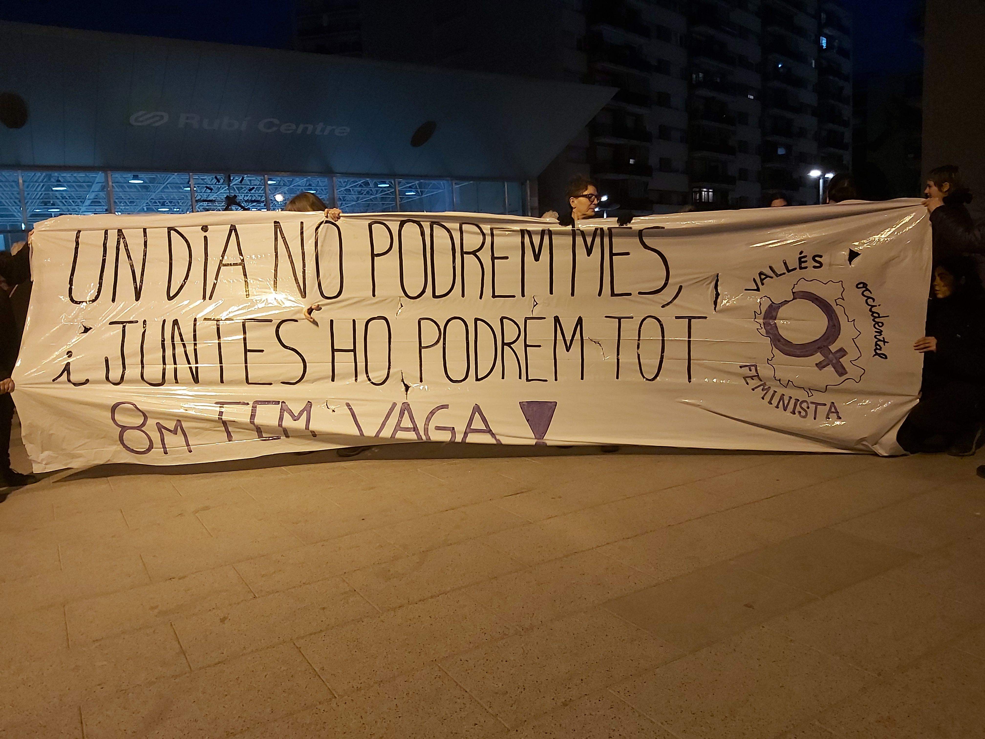 Manifestació feminista a Rubí. FOTO: Estela Luengo