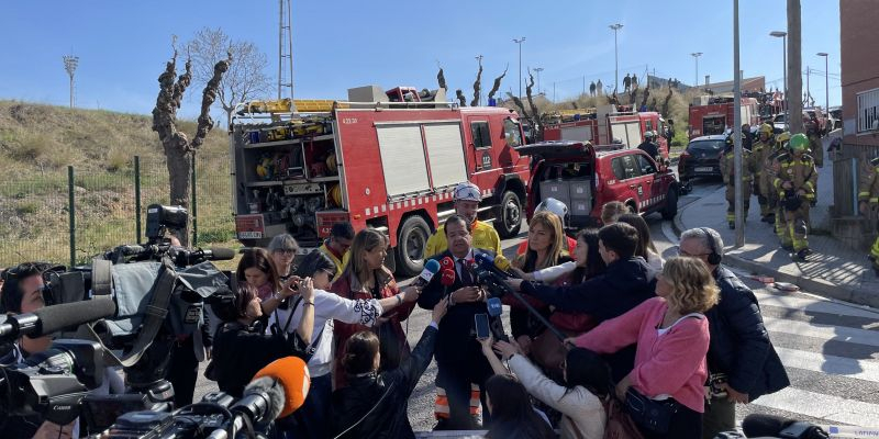 El conseller d'Interior i l'alcaldessa de Rubí en la seva compareixença conjunta davant dels mitjans de comunicació. FOTO: NHS