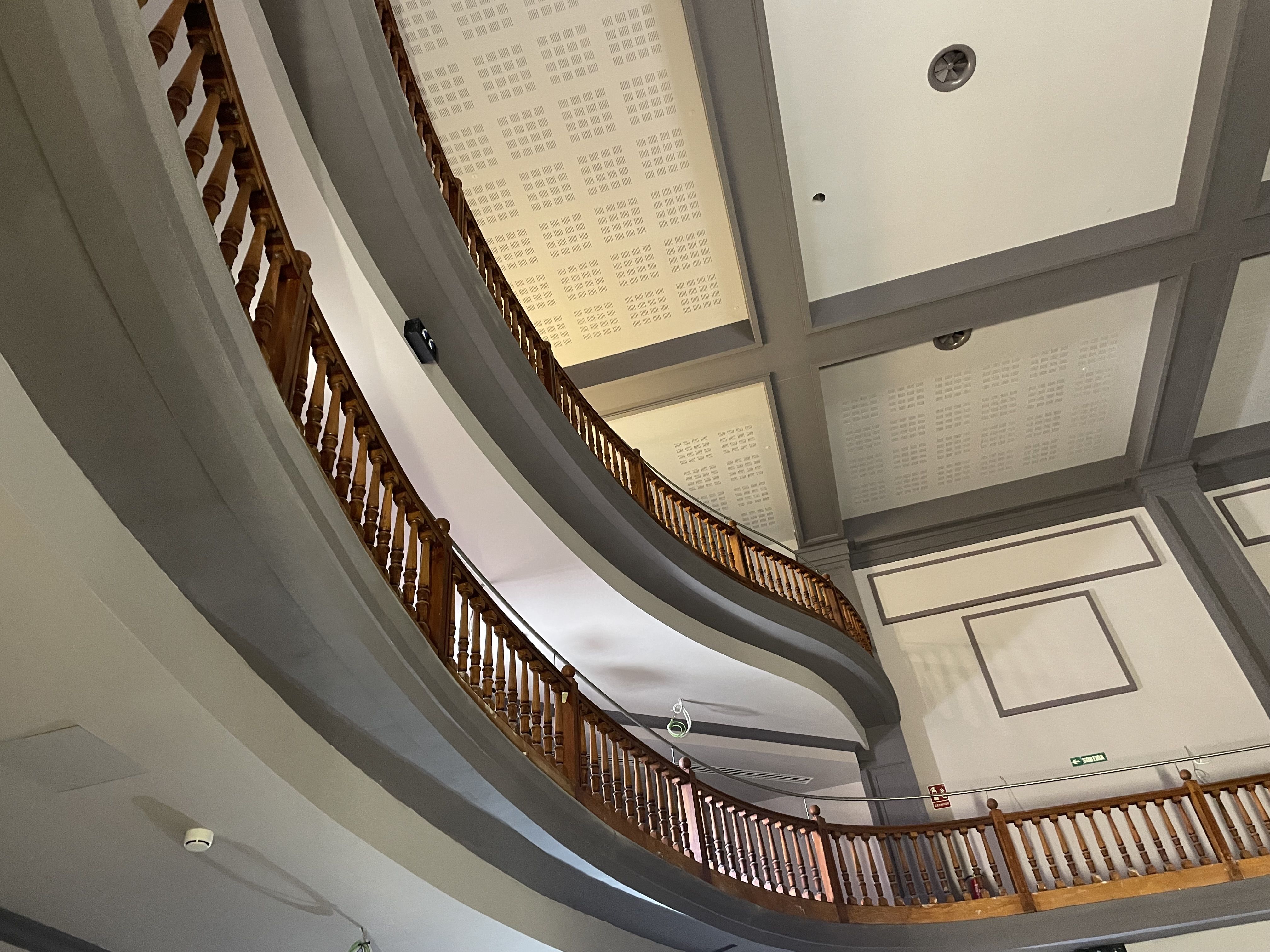 El teatre del nou Casino de Rubí. FOTO: NHS