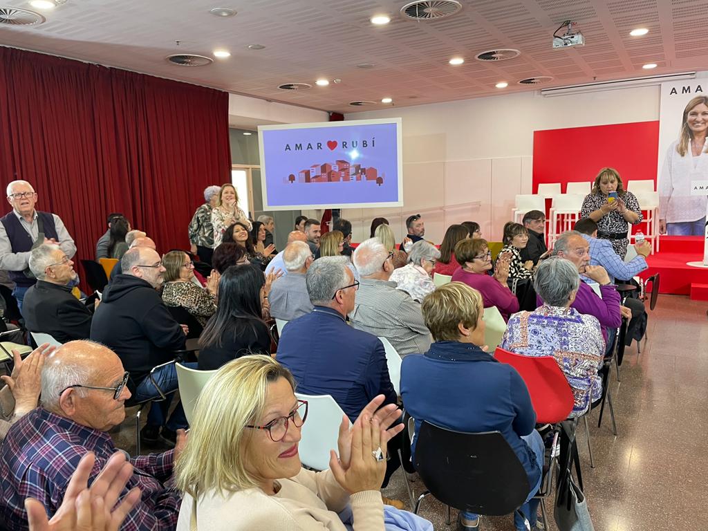 L'acte de presentació de la llista electoral del PSC va estar ple de gom a gom. FOTO: Estela Luengo