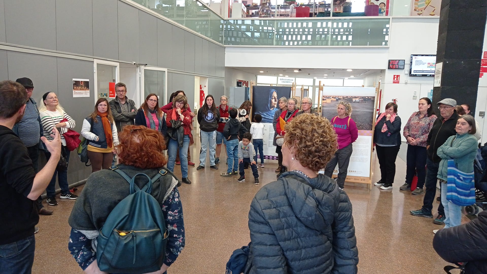 Inaugurada la mostra fotogràfica 'Wangala. Dona sahrauí, visions de resistència'. FOTO: Cedida