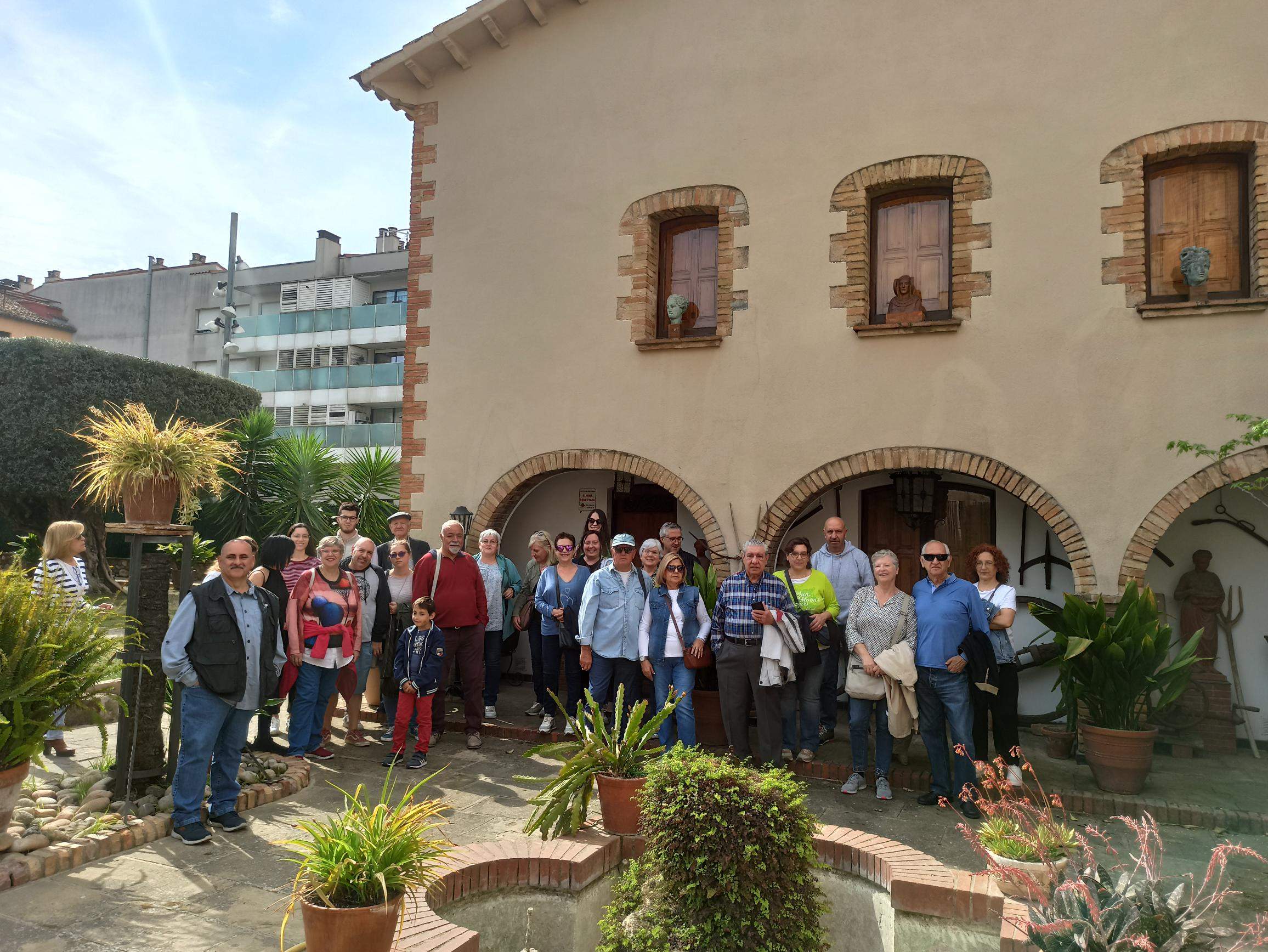 Participants de la vista al Museu Vallhonrat. FOTO: Cedida