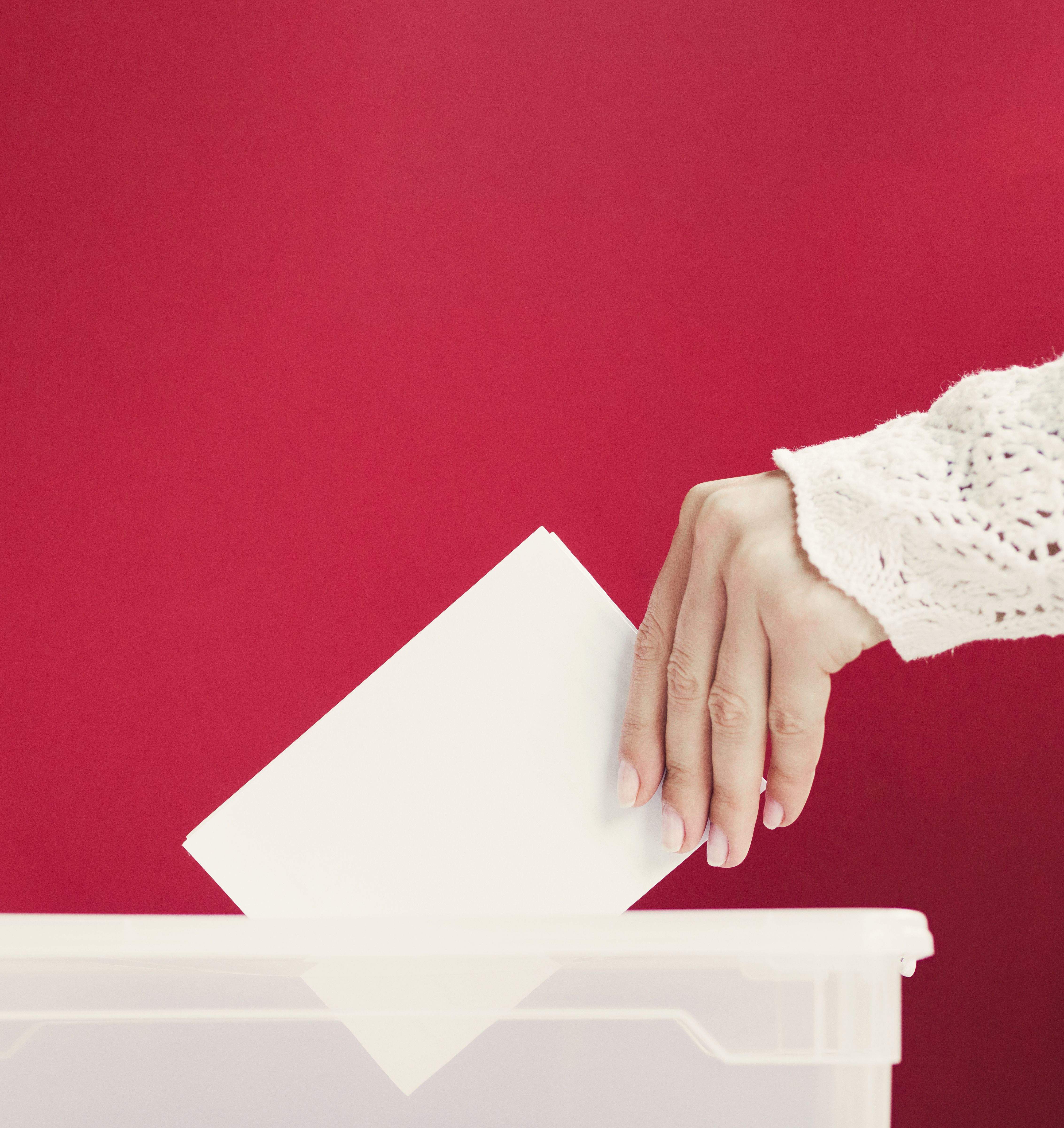 Especial Eleccions TOT Rubí. Freepik.es