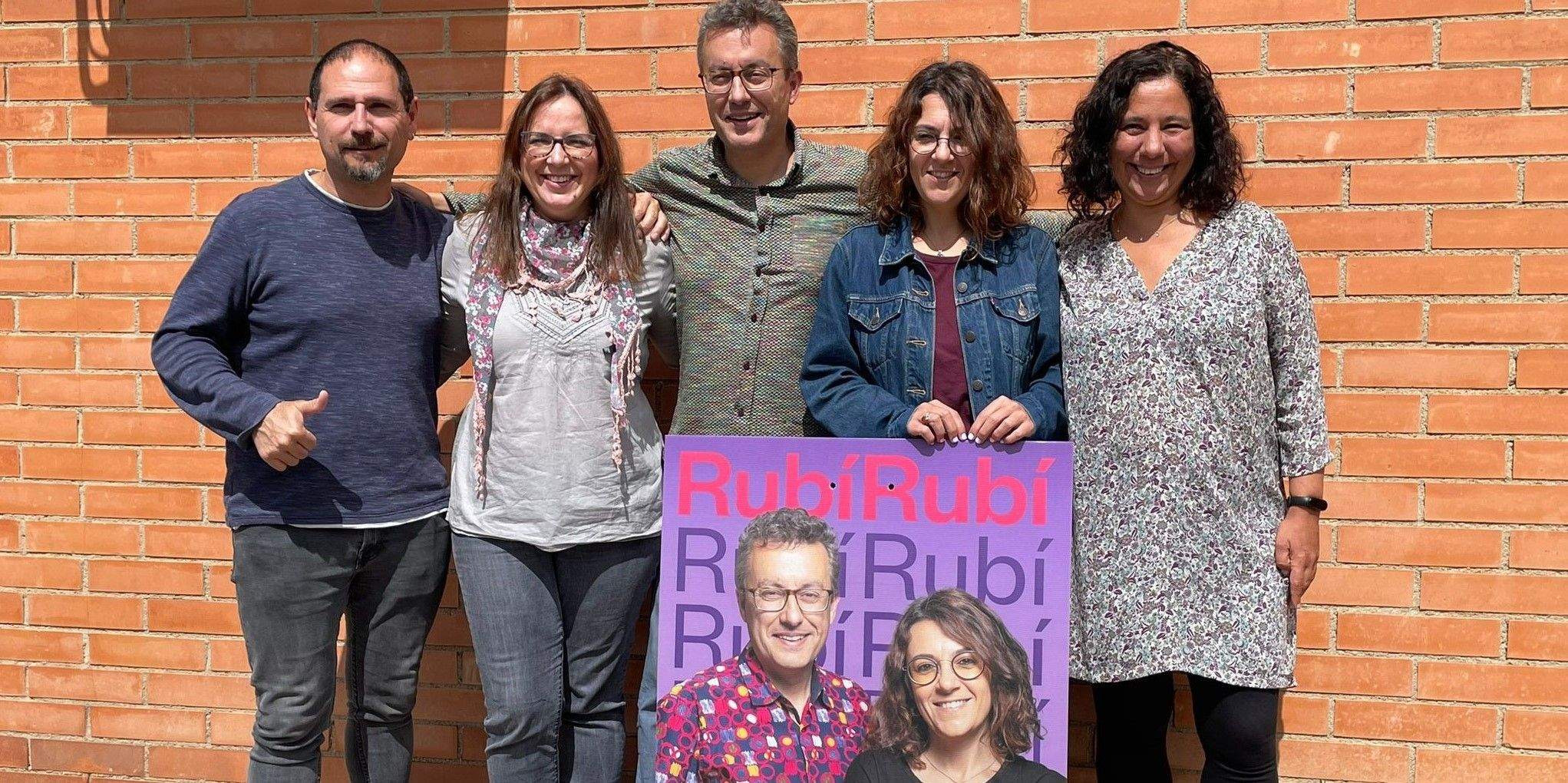 Jordi Arnáiz, Elena Montesinos, Andrés Medrano, Ànnia Garcia i Susana Segovia al primer acte de campanya. FOTO: E.L.