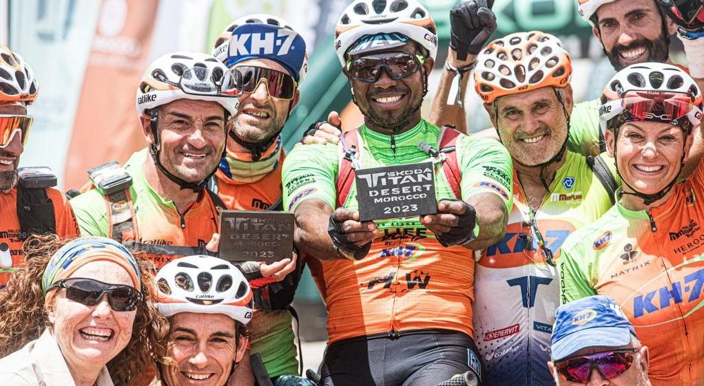 El rubinenc Lester Fernández es proclama "finisher" de la cursa Titan Desert. FOTO: Cedida