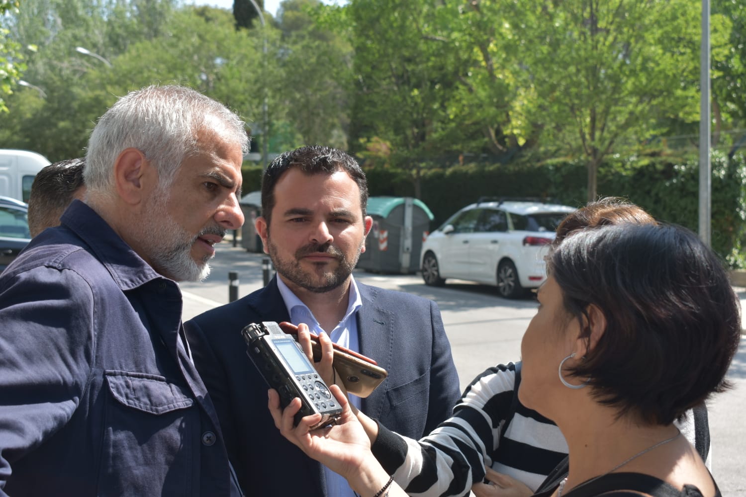 Roberto Martín, l'alcaldable de Ciutadans a Rubí, i Carlos Carrizosa, diputat al Parlament durant la roda de premsa a Ca n'Oriol. FOTO: Cedida