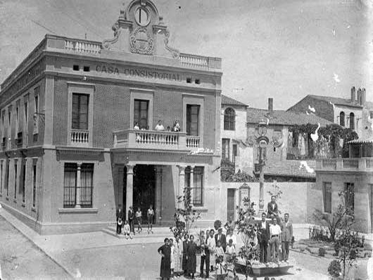 El Grup de Col·laboradors del Museu commemorarà el centenari de l'Ajuntament