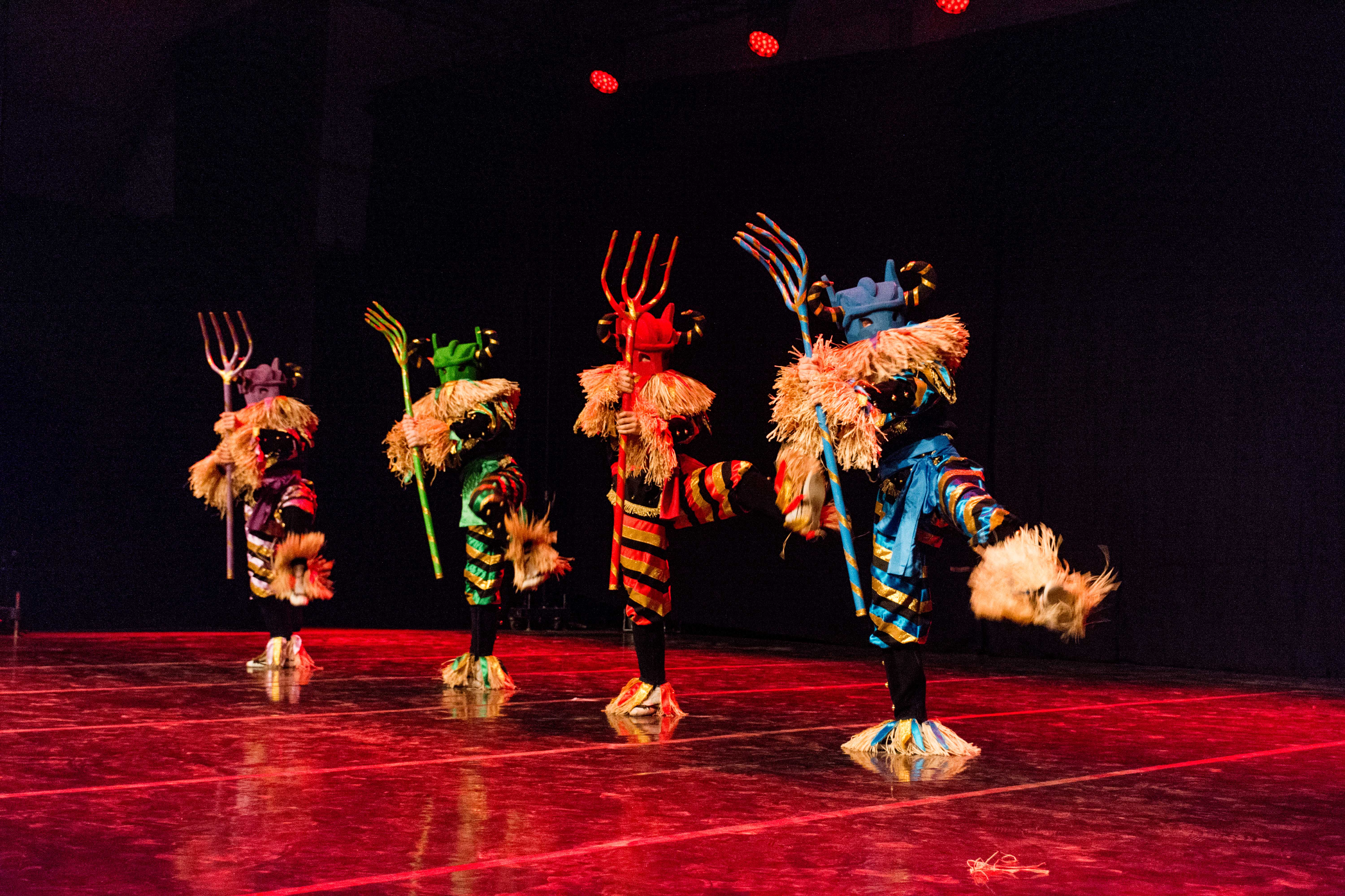 Espectacle de l'Esbart Dansaire per la Festa Major. FOTO: Carmelo Jiménez