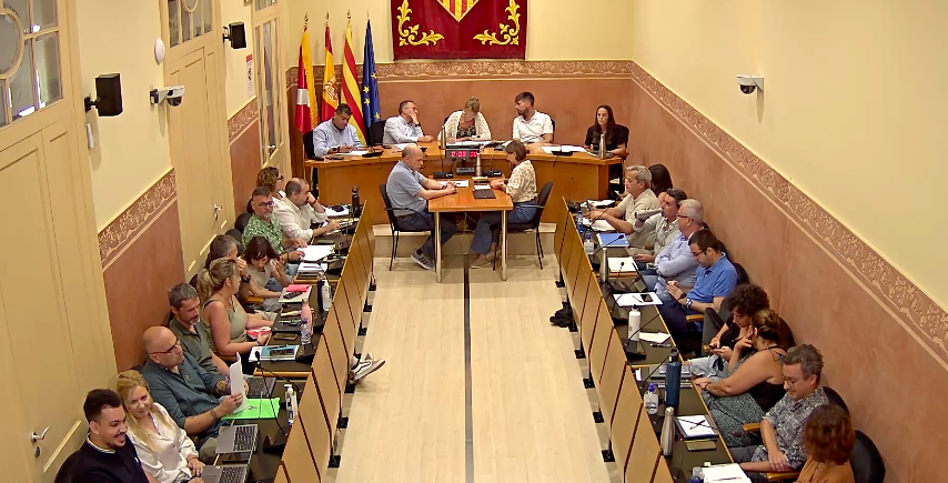 Una altra mesura que ha tingut l'aprovació de tots els grups, ha sigut la ratificació de la reducció temporal  del preu dels títols multiviatge i els abonaments del transport col·lectiu públic urbà. Foto: Ajuntament de Rubí