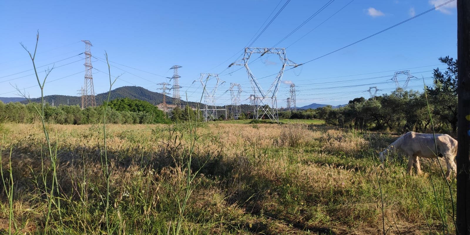 El febrer de 2022, l'Ajuntament de Rubí va expressar el seu rebuig a la implantació de noves línies d'alta tensió. Foto: Arxiu