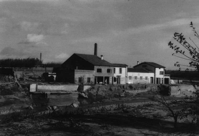 El desaparegut Molí dels Bessos. Foto: Bartomeu Curcurull | Arxiu Municipal de Rubí