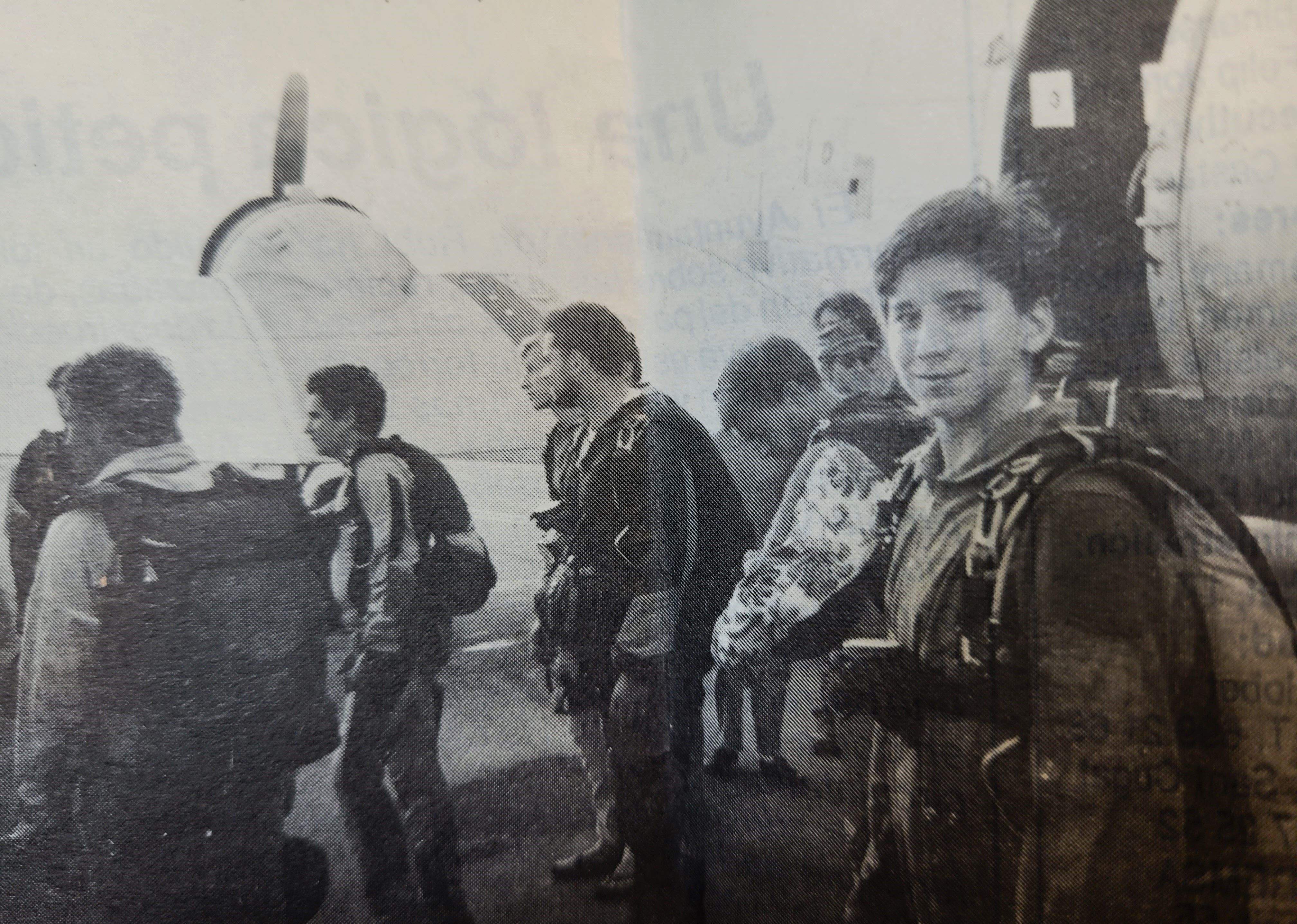 Esteve Montoliu Sánchez, el paracaigudista rubinenc més jove d'Espanya, 1990. FOTO: Setmanari Rubricata Esteve Montoliu Sánchez, el paracaigudista rubinenc més jove d'Espanya, 1990. FOTO: Setmanari Rubricata