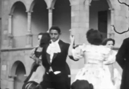 Projecció de pel·lícules antigues de Rubí a la Biblioteca