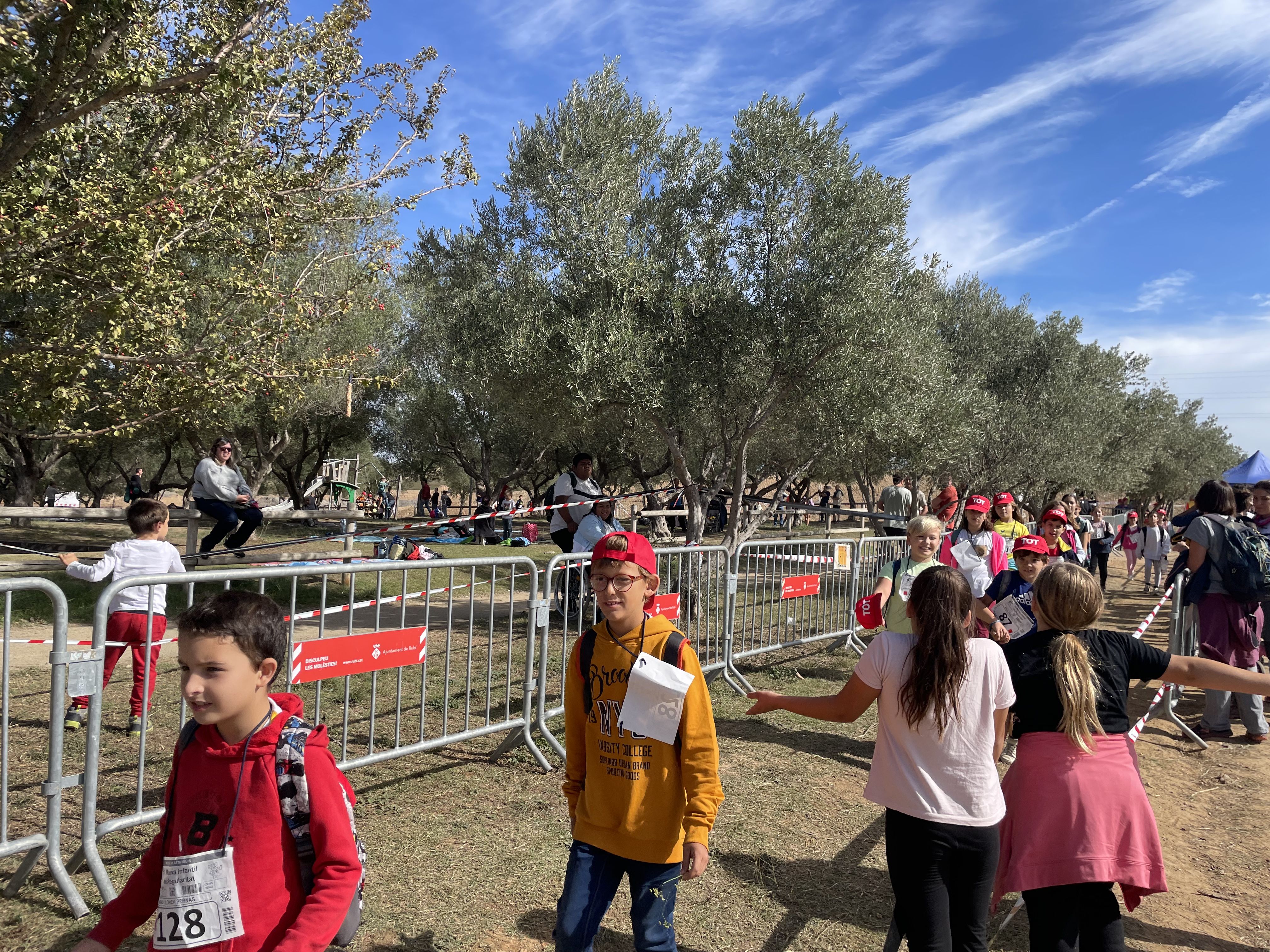 El Parc de Ca n'Oriol ha estat el punt de sortida i de rebuda dels infants. Foto: Redacció