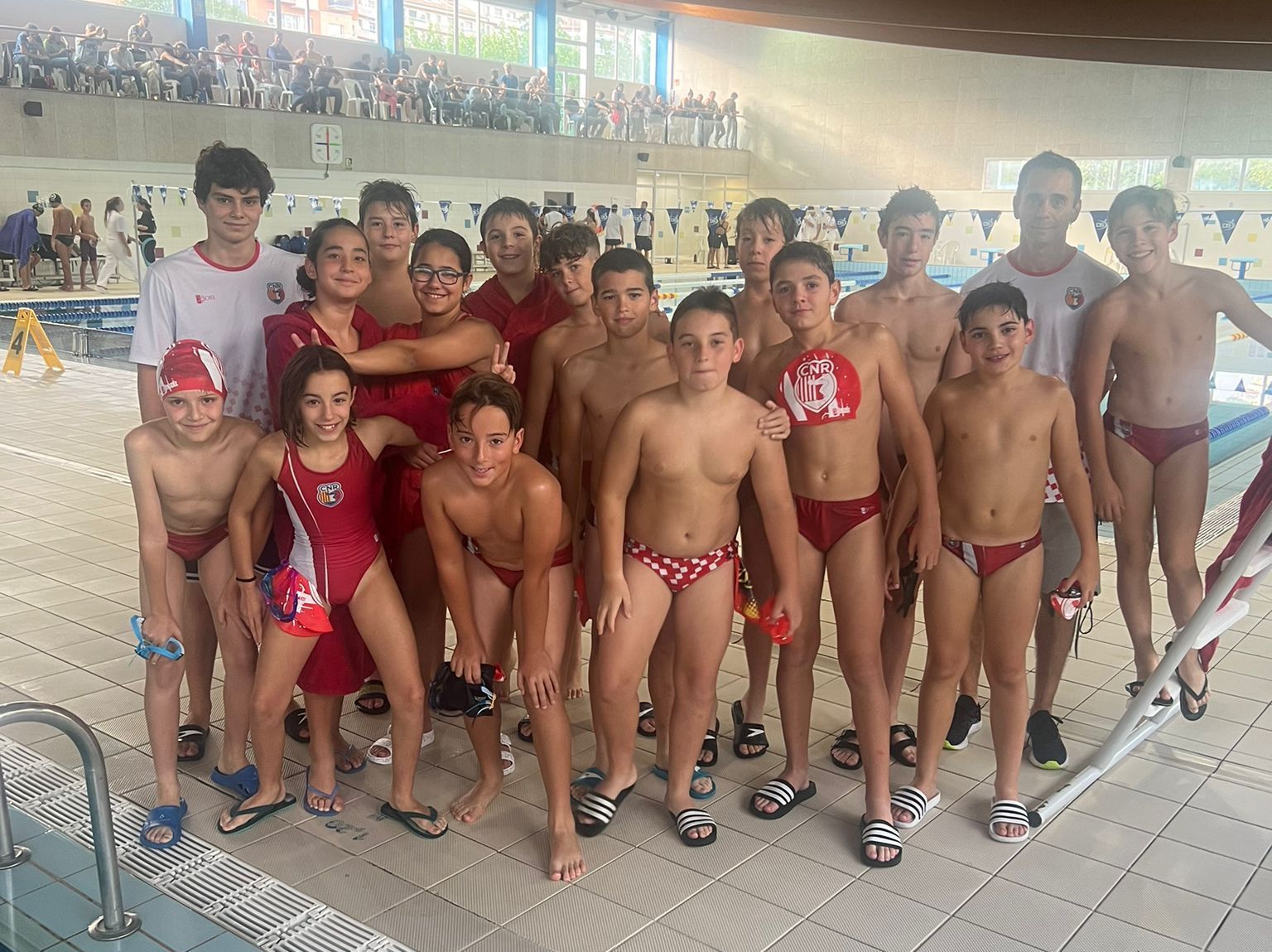L'equip aleví de natació del CN Rubí disputa la primera jornada de lliga Berga. FOTO: CN Rubí