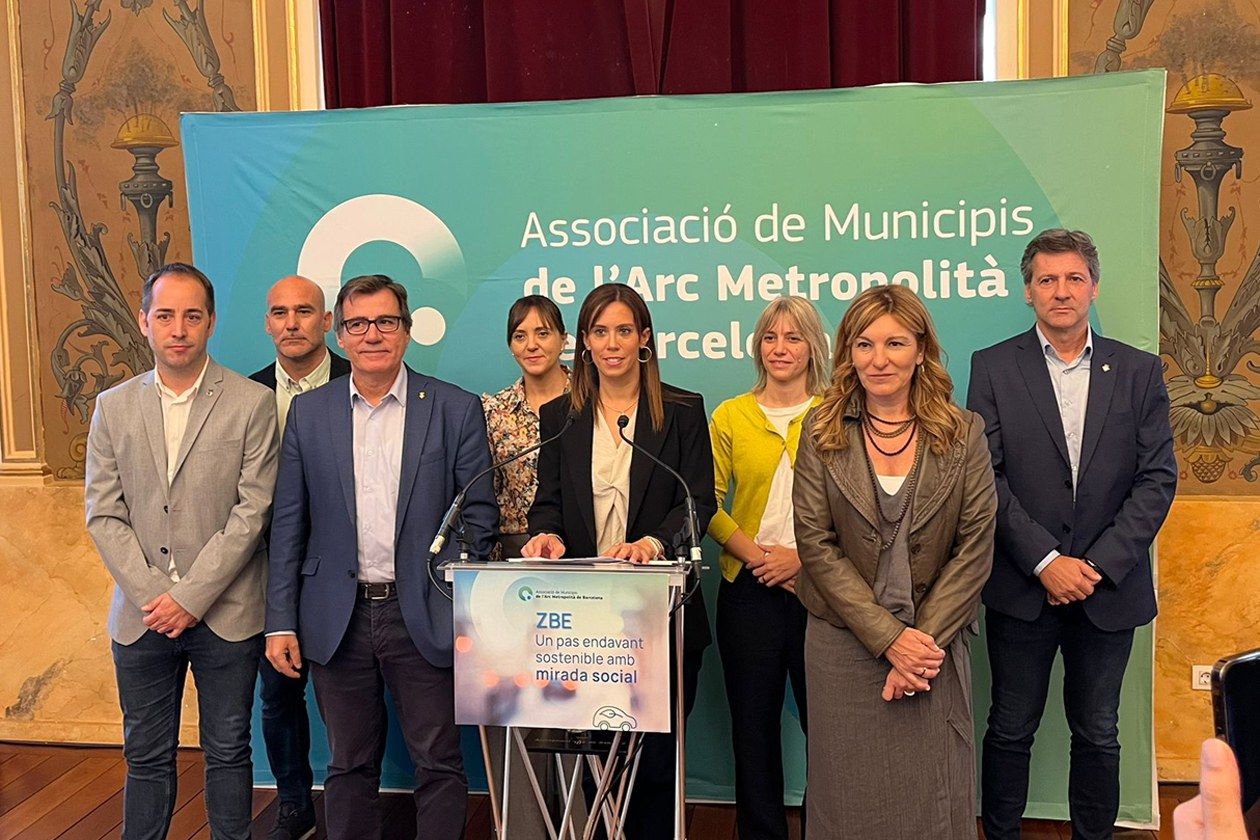 Els municipis de l'Arc Metropolità consensuen una aplicació de les Zones de Baixes Emissions. FOTO: Ajuntament de Rubí Els municipis de l'Arc Metropolità consensuen una aplicació de les Zones de Baixes Emissions. FOTO: Ajuntament de Rubí