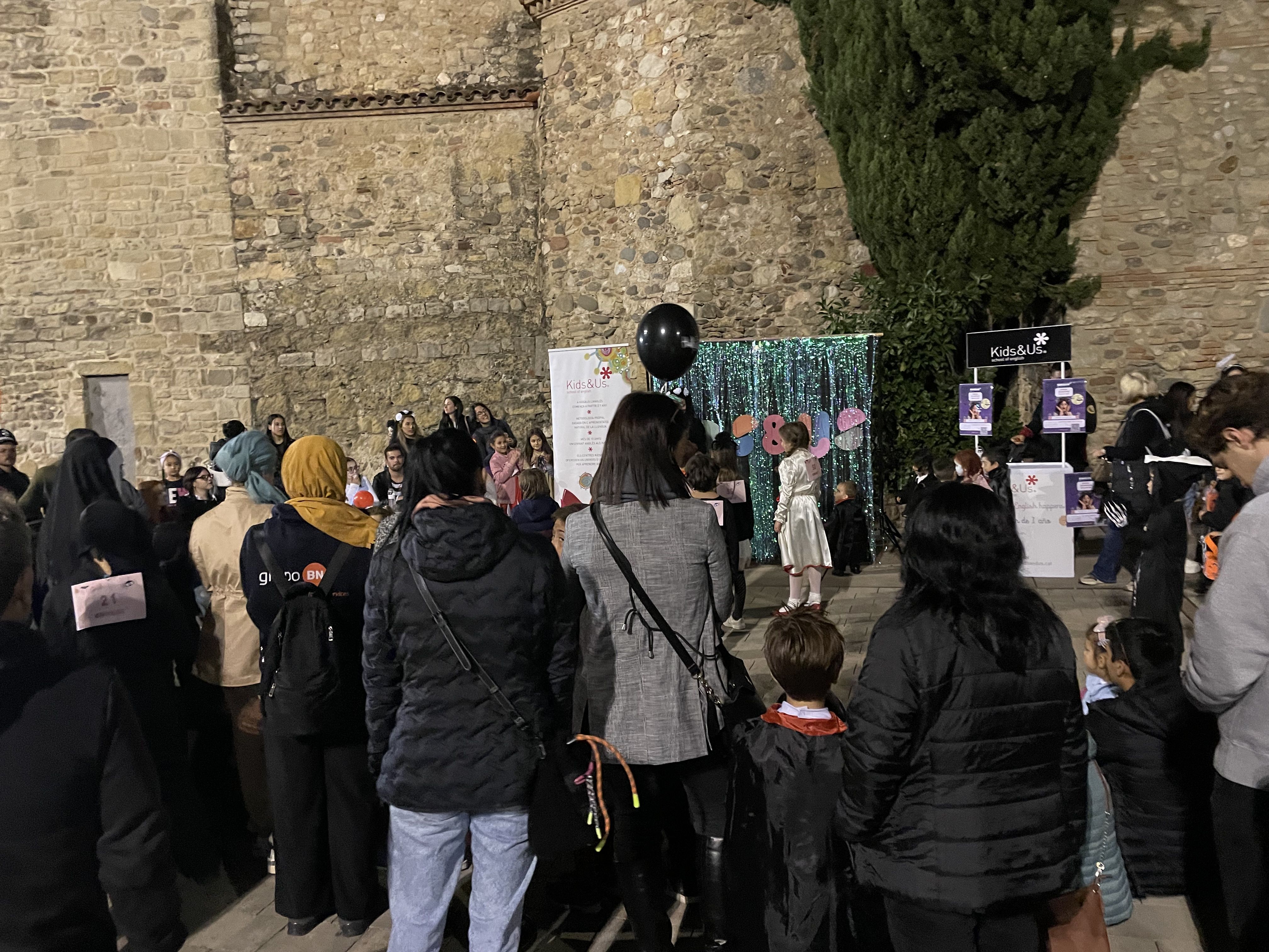 Rubí viu una Castanyada i Halloween ple de disfresses i panellets. FOTO: E.L.