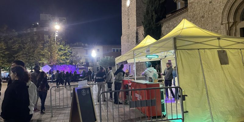 El festival també comptava amb servei de barra i sopar a preus populars. FOTO: E.L.