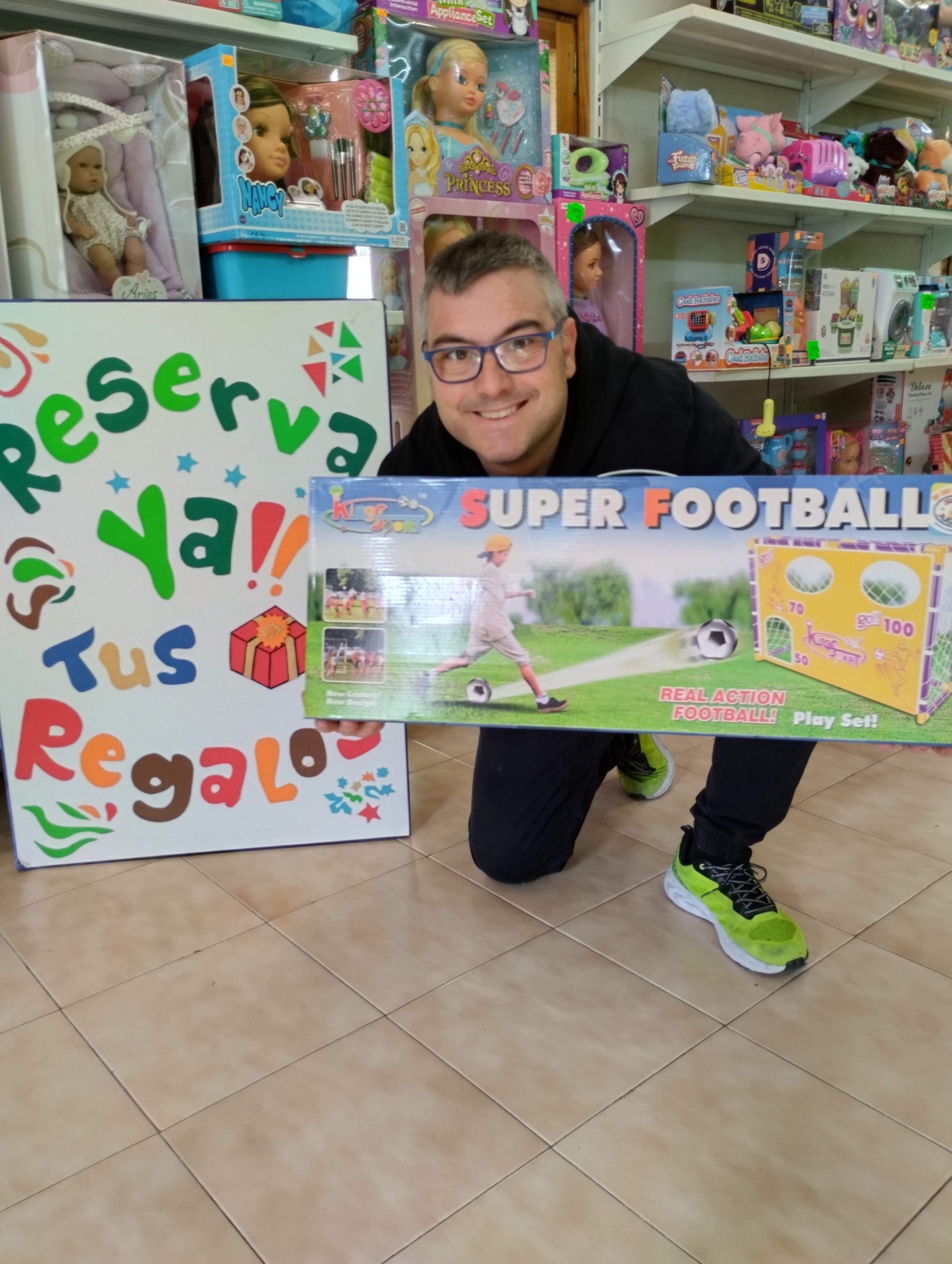 Entre tots els infants que participin en el sorteig infantil de Nadal del TOT Rubí se sortejarà una joguina d'Establiments Vilalta. FOTO: Cedida