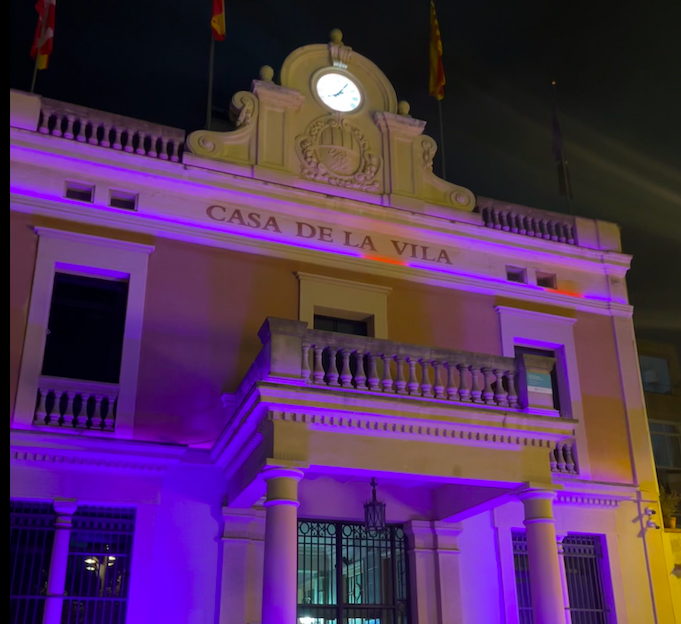 Tenen al seu abast diversos mecanismes per a demanar ajuda davant una situació masclista o recuperar-se després d'haver-hi patit alguna. Foto: Redacció