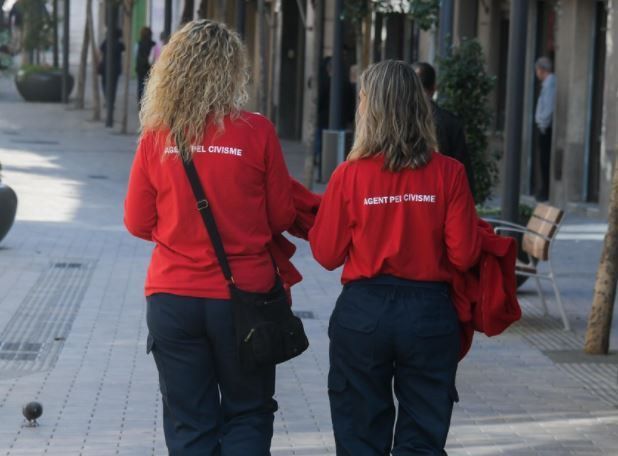 Adverteixen en tenir compte a l'hora de treure diners i procurar fer servir caixers interiors. Foto: Ajuntament de Rubí