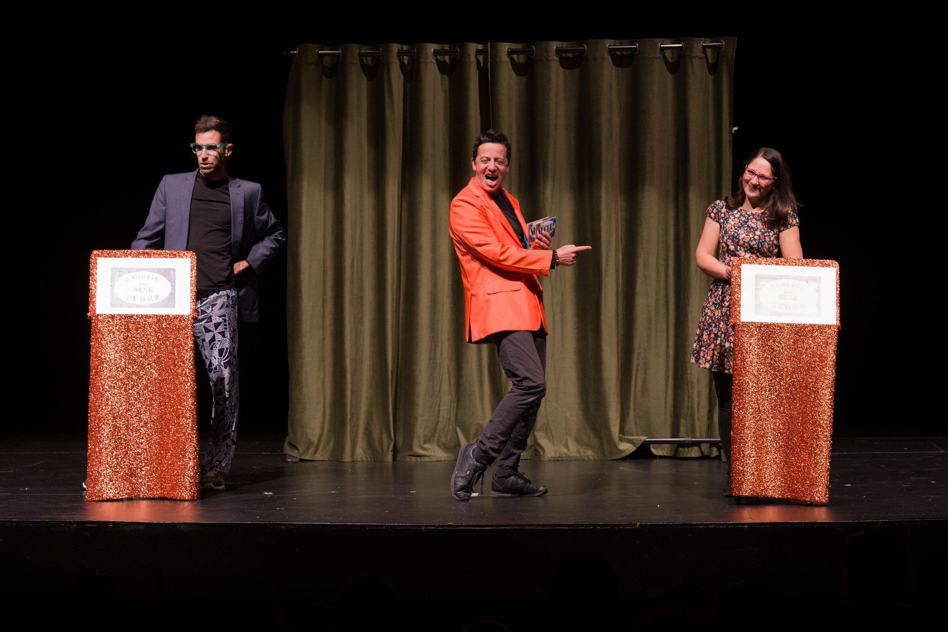 L'obra de teatre 'Que sí, vida!' consciencia als alumnes de Rubí sobre la prevenció de la Sida