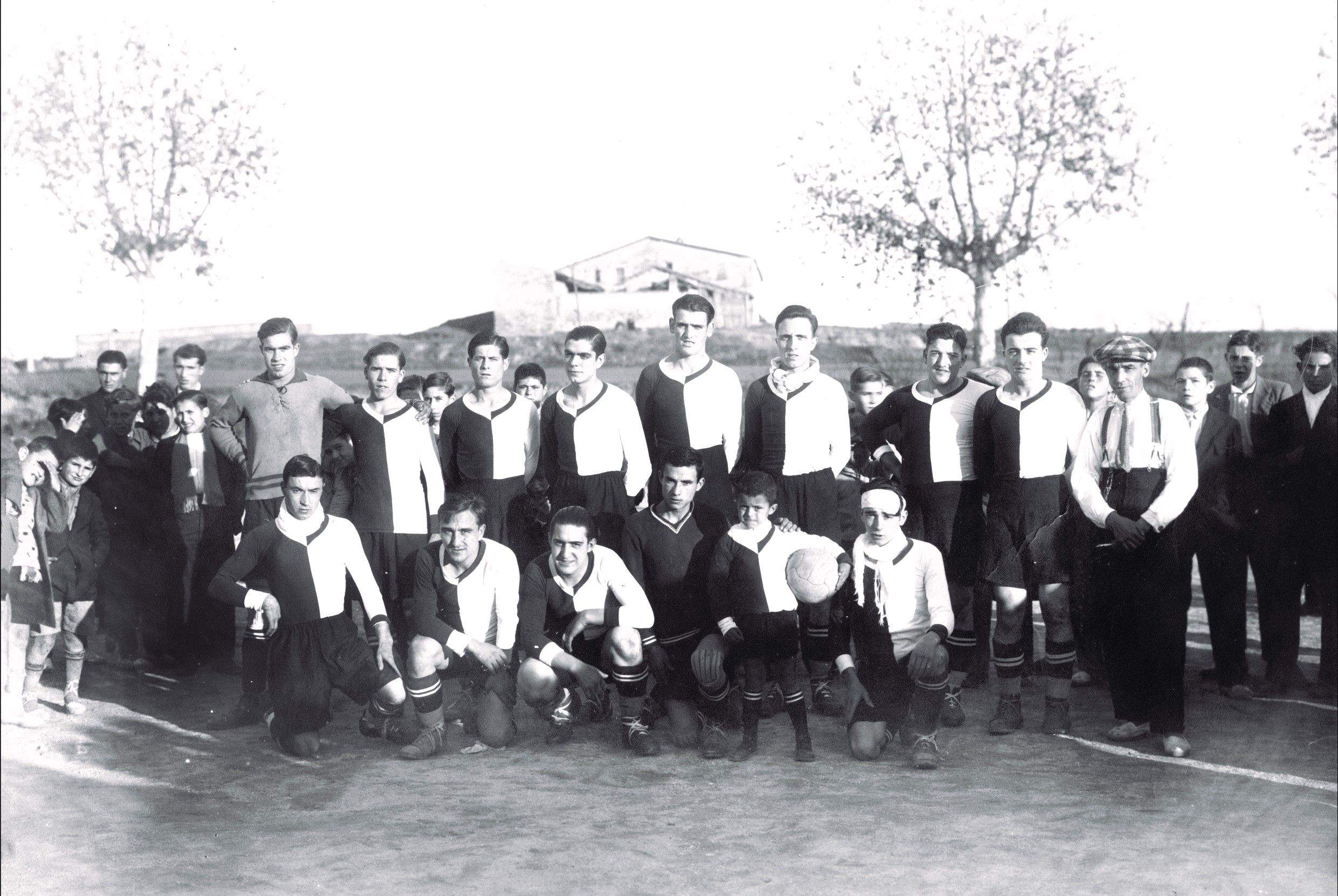 L'equip de la Unió Esportiva Rubí el 1932. FOTO: Arxiu Fotogràfic del Museu de Rubí/autoria desconeguda