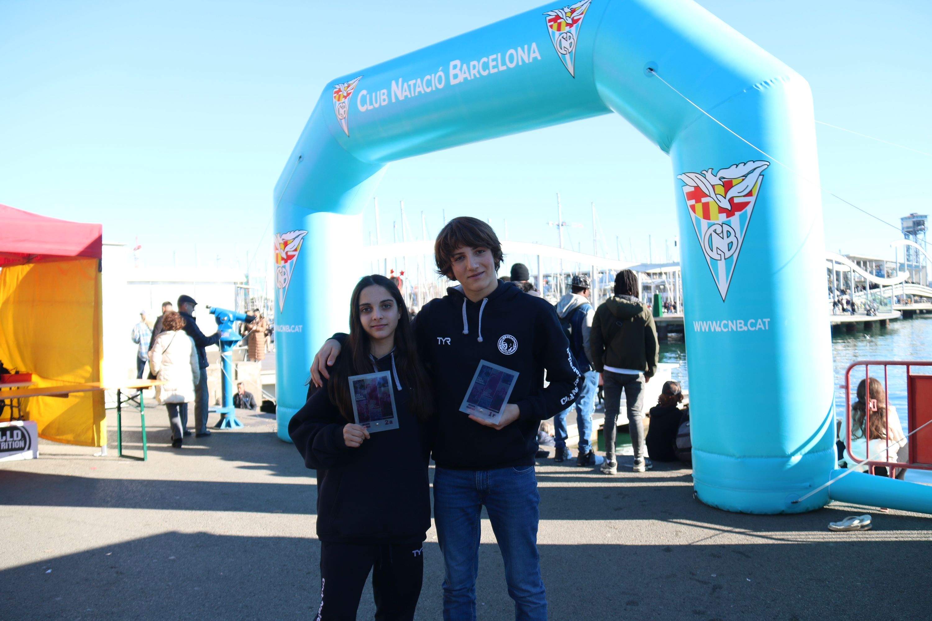Els nedadors rubinencs Diego Calero i Aurora Cuesta. FOTO: Cedida