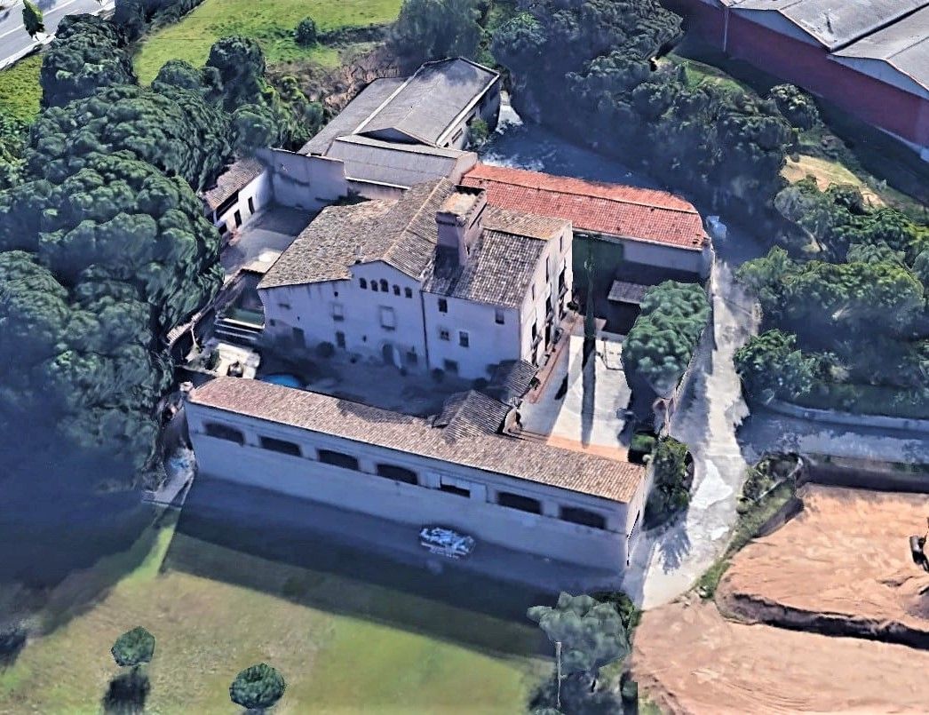 La masia de Can Rosés des de l'aire. FOTO: Composició feta a través de Google Maps per Andrés Méndez