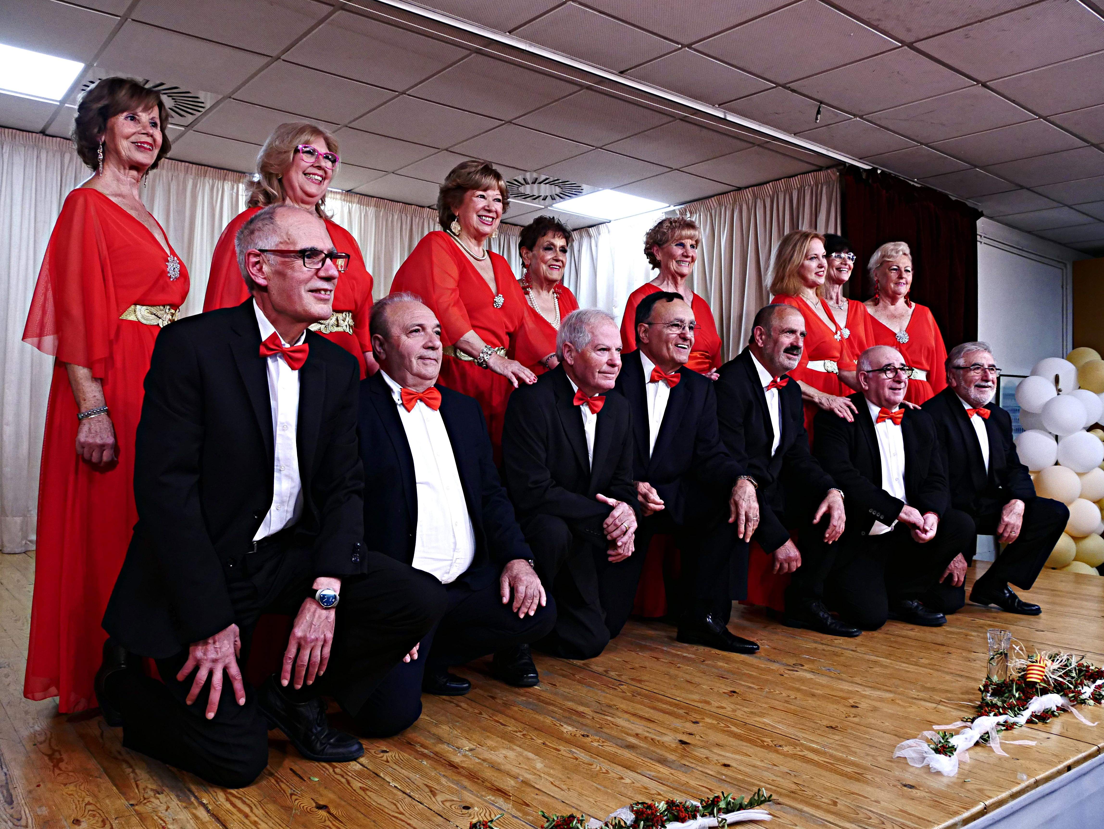 El grup escènic CasalXou actuarà a La Sala en benefici de la Marató TV3. FOTO: Cedida
