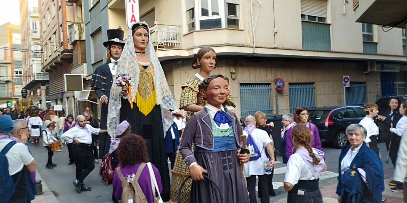 Els gegants de Rubí a Burriana. FOTO: Cedida