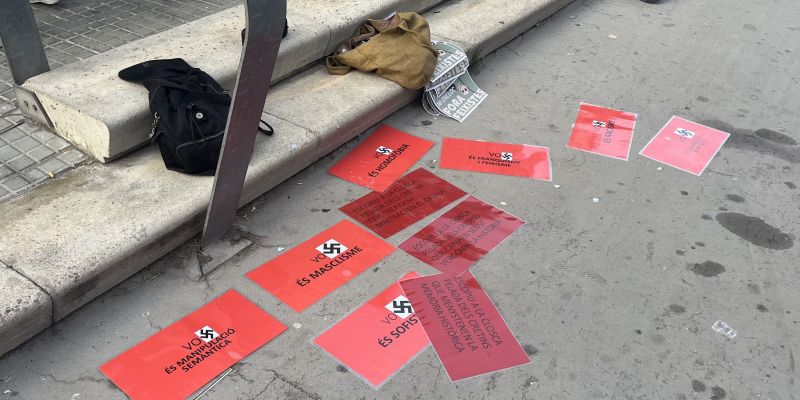 Pancartas d'alguns manifestants. Foto: Redacció