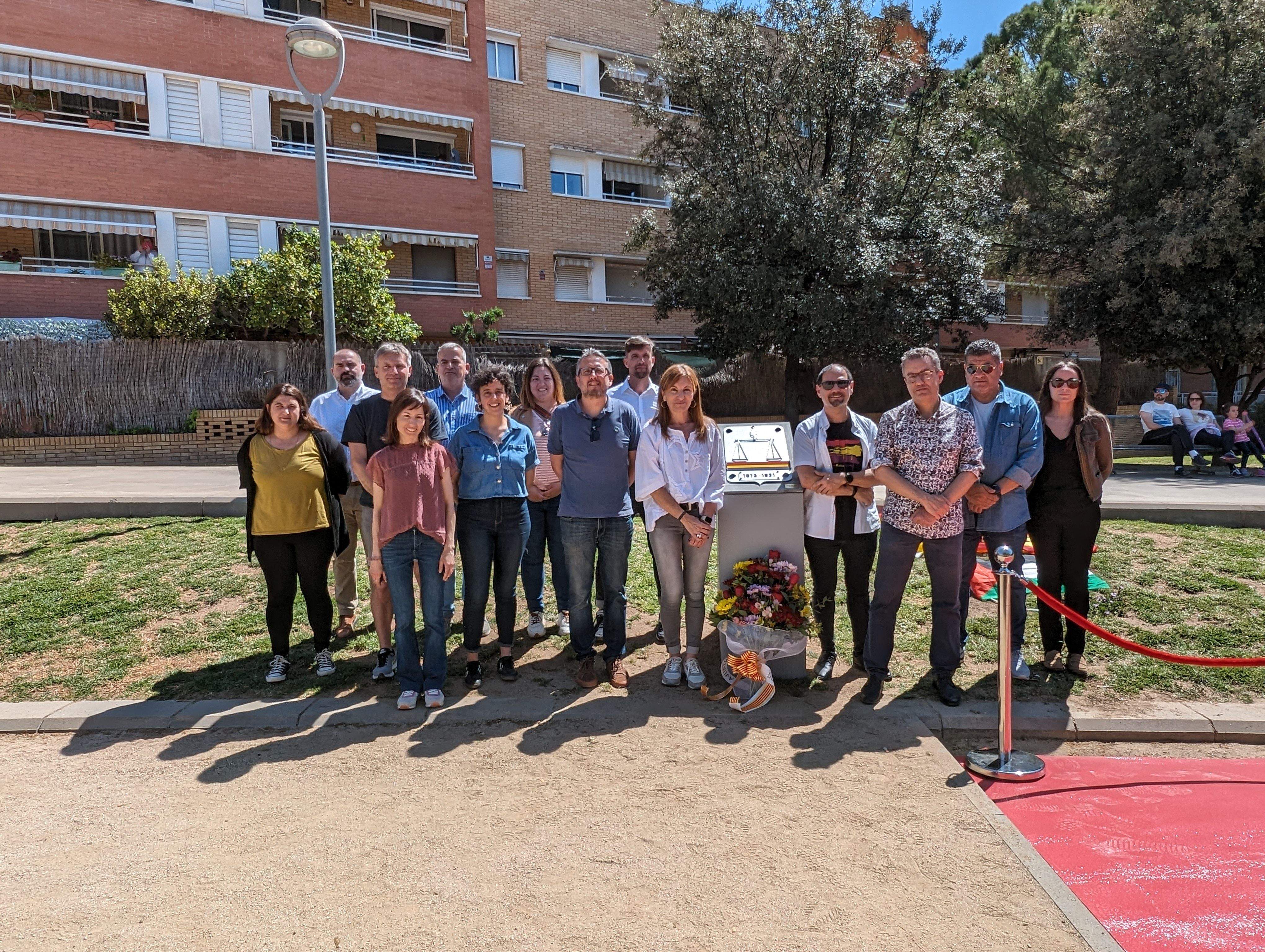 Rubí commemora els 93 anys de la proclamació de la Segona República. FOTO: Estela Luengo