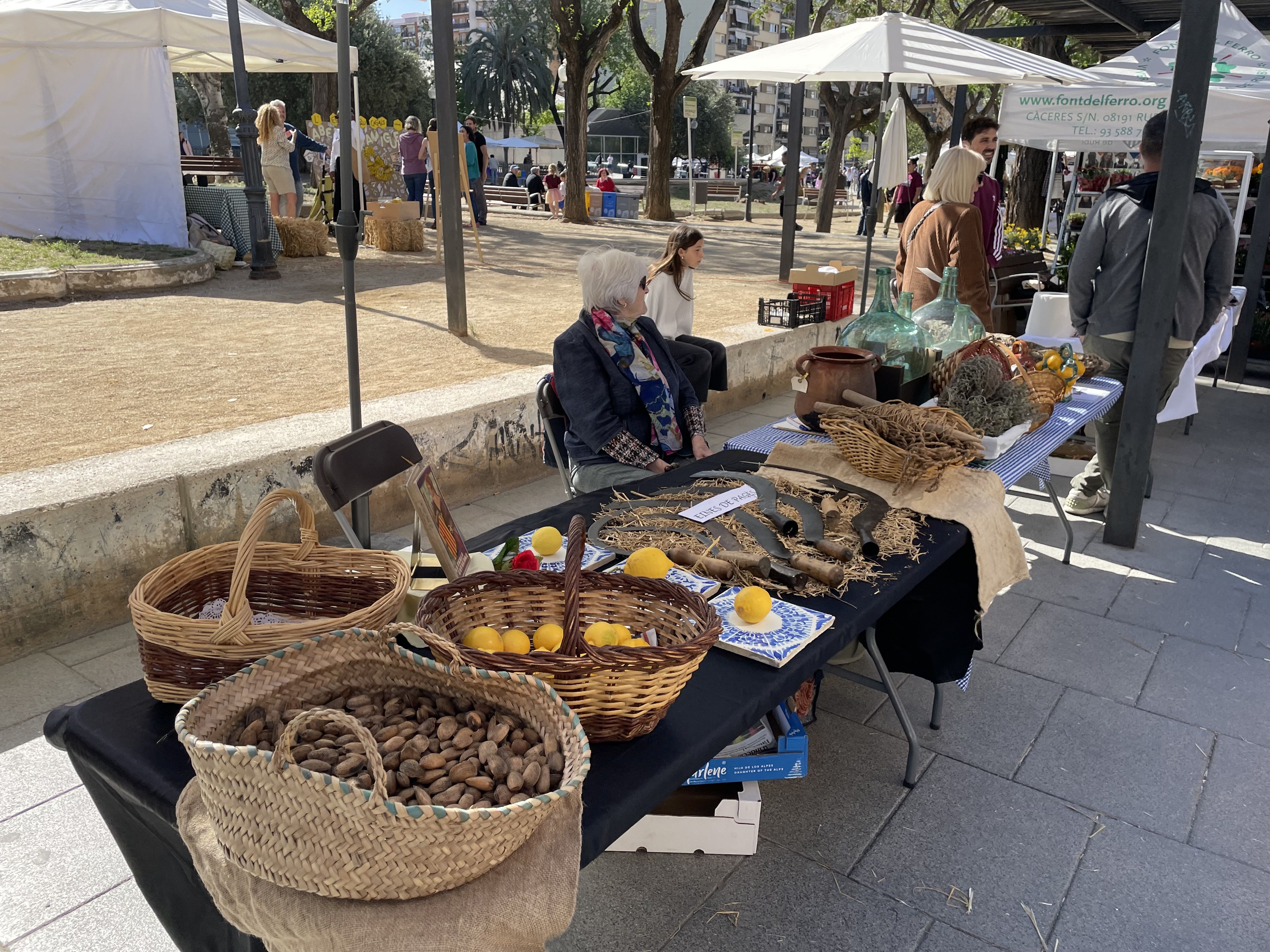 La ubicació de 'El Mercat de la Fira' ha sigut a la plaça Pearson i Nova Estació. Foto: Redacció