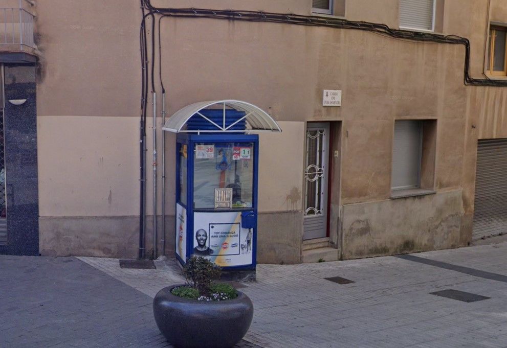 El 'Sueldazo' de l'ONCE deixa 100.000 euros a Rubí, Quiosc del carrer Pere Esmendia. FOTO: Google Maps El 'Sueldazo' de l'ONCE deixa 100.000 euros a Rubí, Quiosc del carrer Pere Esmendia. FOTO: Google Maps