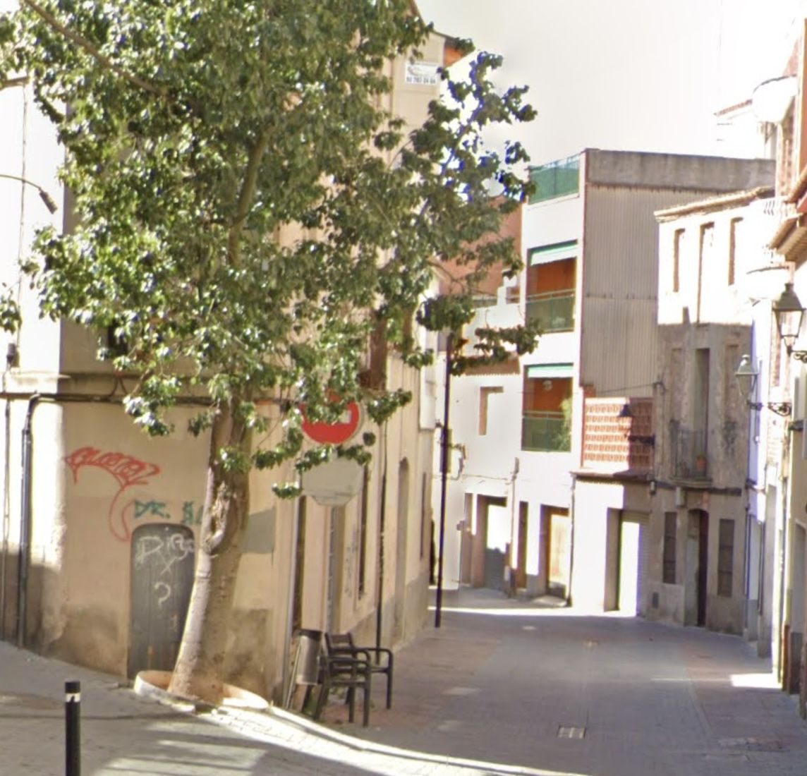 "Va començar fa 4 anys, en un pis ocupat, una parella es va barallar, amb crits i cops". Foto: Google Maps