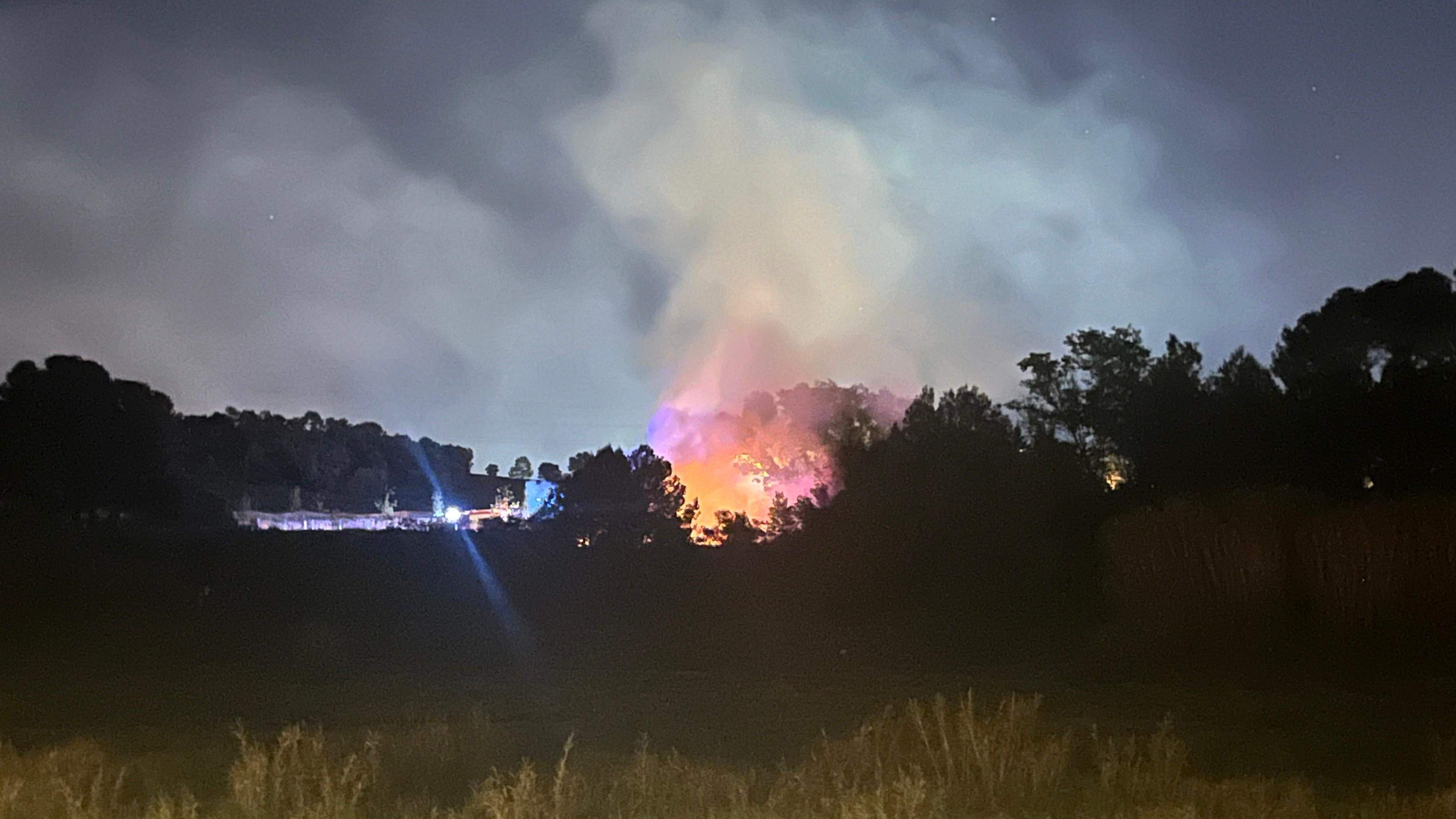 Cremen uns matolls a Ca n'Oriol. FOTO: Albert Montmany