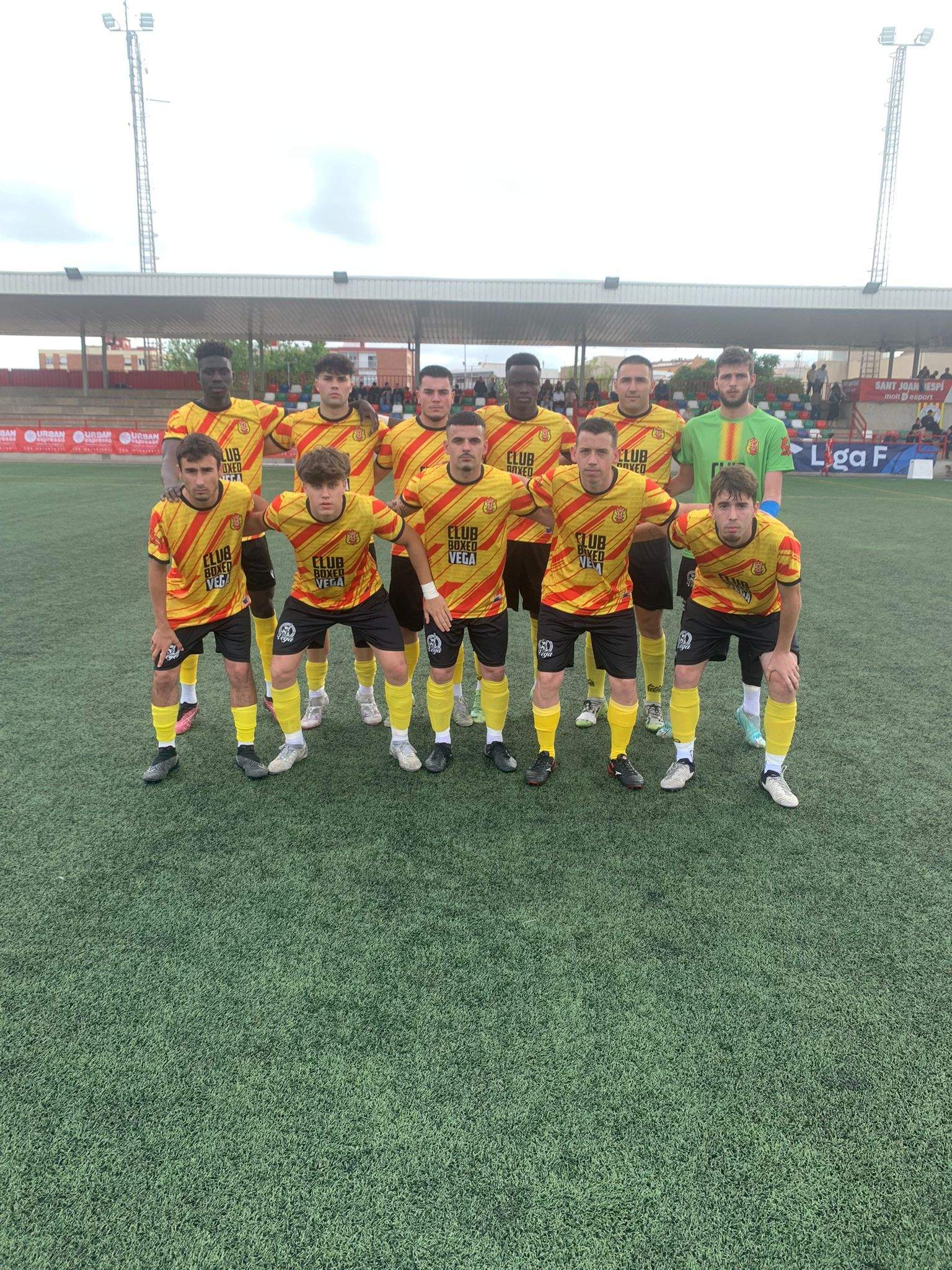 El Veinti guanya contra el FC Levante Las Planas i s'assegura la plaça per a la promoció d'ascens​​​​​​​. FOTO: Cedida