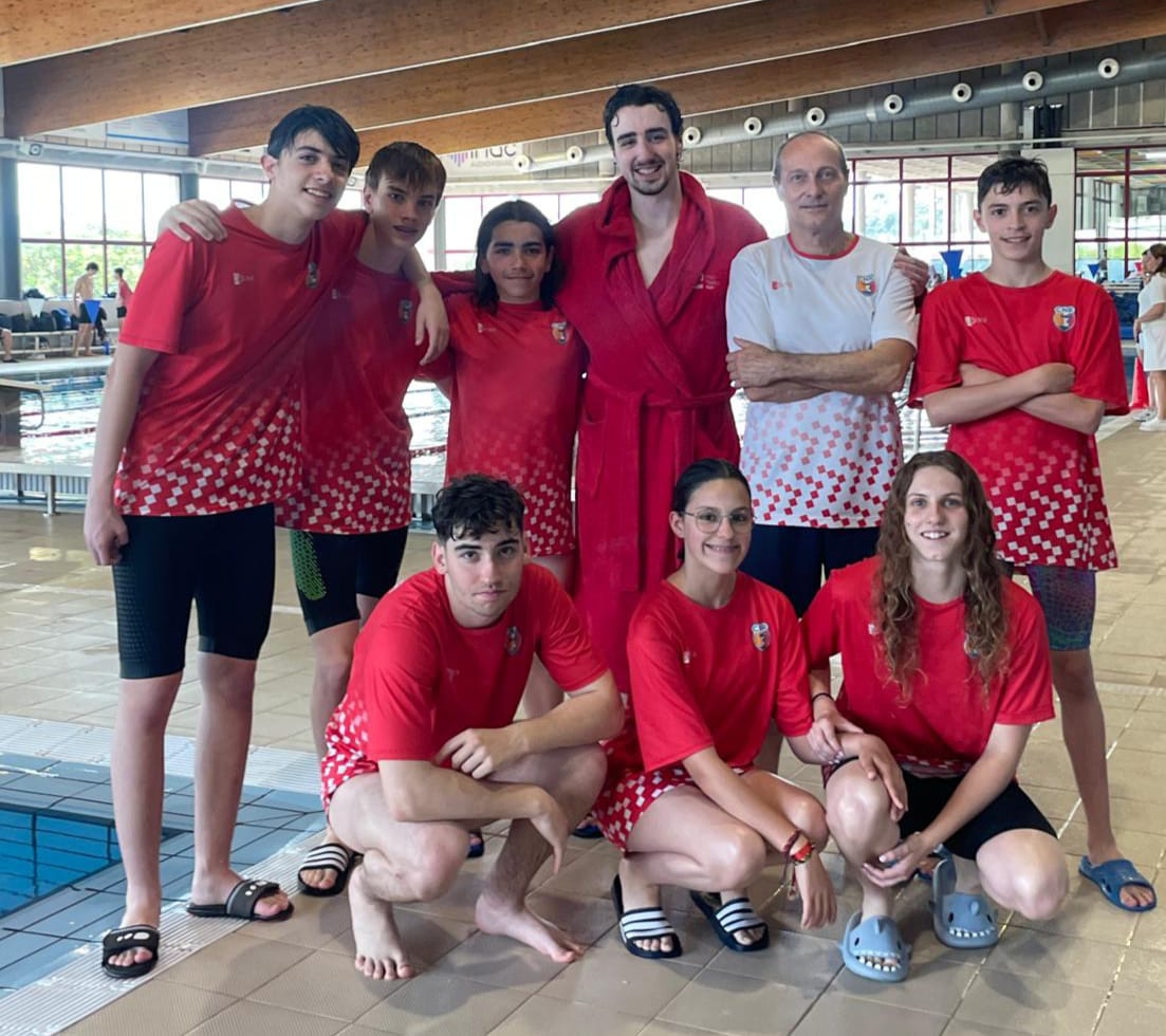 deu nedadors del Club es van desplaçar a Igualada, per disputar el Trofeu Aigualits a la capital de l'Anoia. FOTO: Cedida/CN Rubí deu nedadors del Club es van desplaçar a Igualada, per disputar el Trofeu Aigualits a la capital de l'Anoia. FOTO: Cedida/CN Rubí
