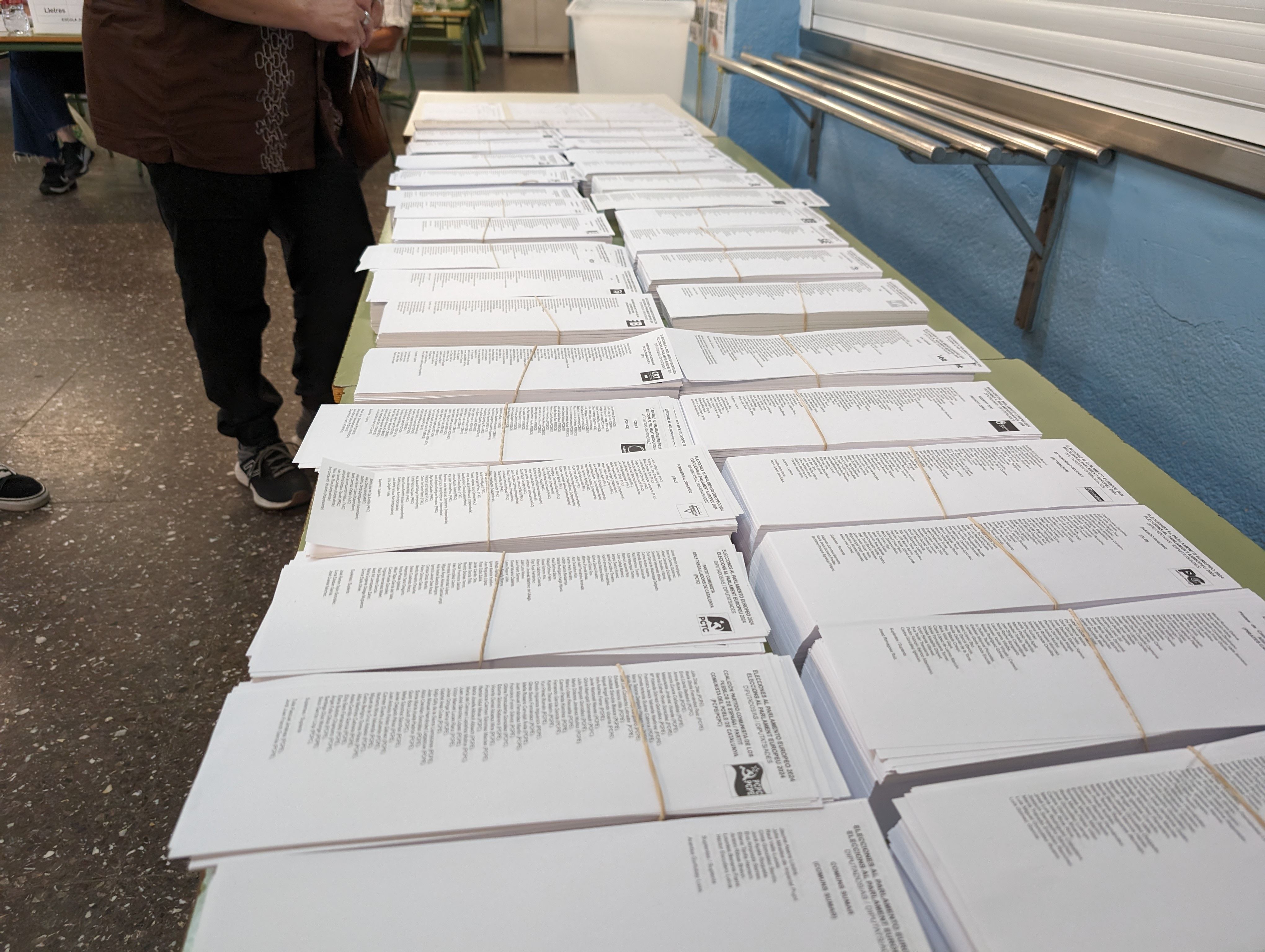 Els rubinencs voten a les eleccions al Parlament Europeu 2024. FOTO: Redacció