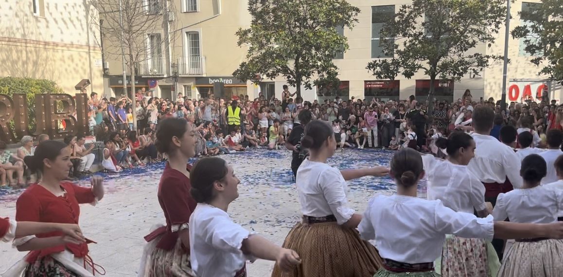 El dia de Sant Pere, el patró de Rubí i pel qual es celebra Festa Major, ha portat molta aigua a la ciutat. Foto: Redacció  El dia de Sant Pere, el patró de Rubí i pel qual es celebra Festa Major, ha portat molta aigua a la ciutat. Foto: Redacció