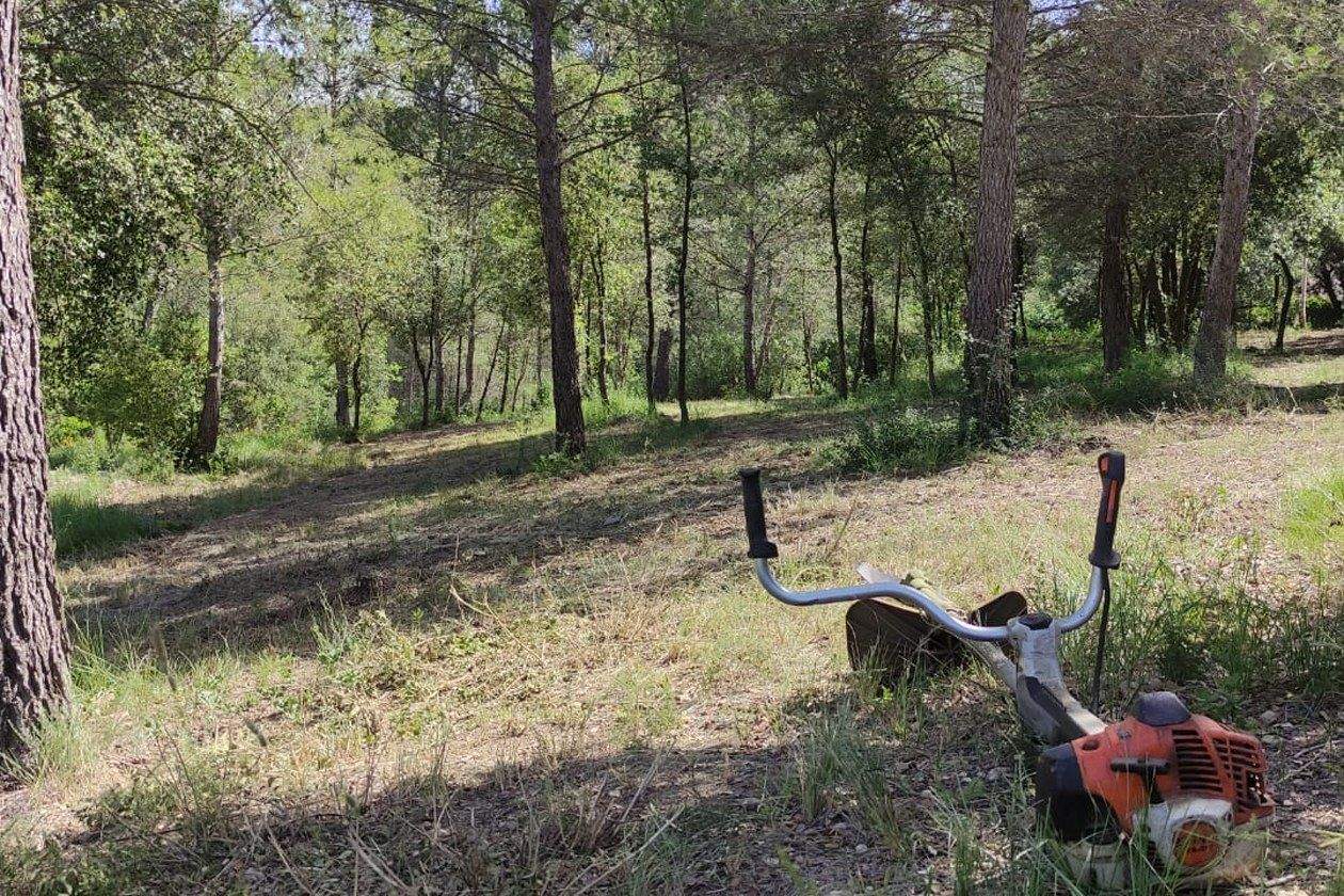 L'Ajuntament de Rubí continua amb els treballs de prevenció d'incendis forestals a les urbanitzacions. Foto: Ajuntament de Rubí