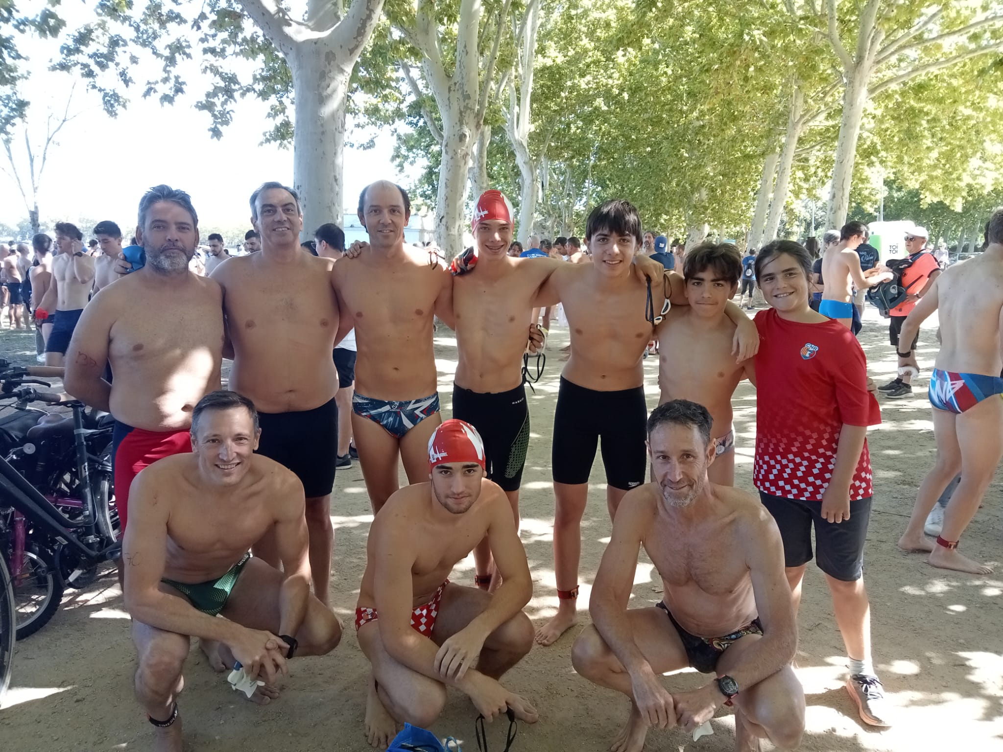 Participants del CN Rubí de la travessa estany Banyoles 2024. FOTO: Cedida Participants del CN Rubí de la travessa estany Banyoles 2024. FOTO: Cedida