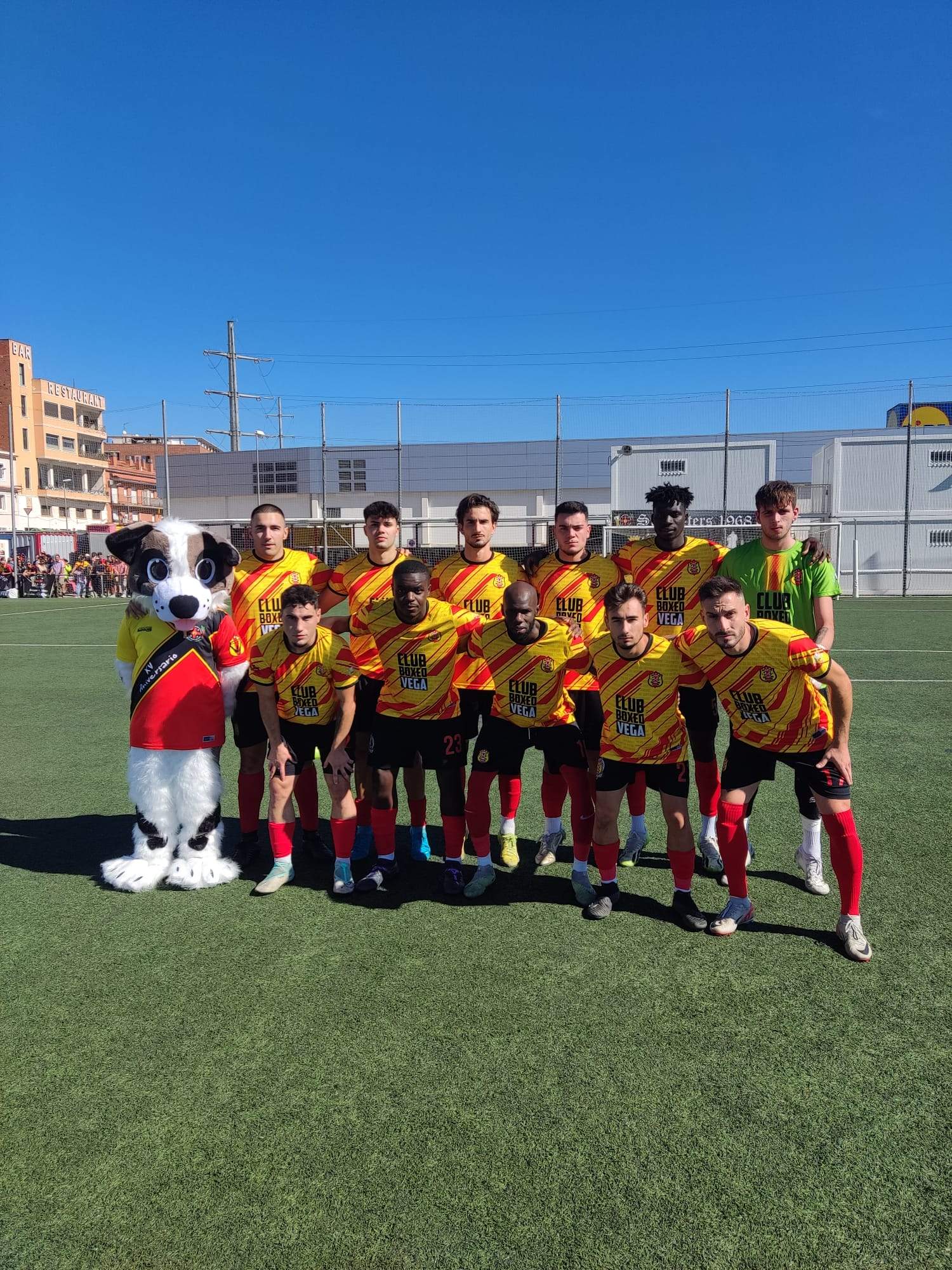 Empat sense gols del Veinti en el seu debut a casa. FOTO: Cedida