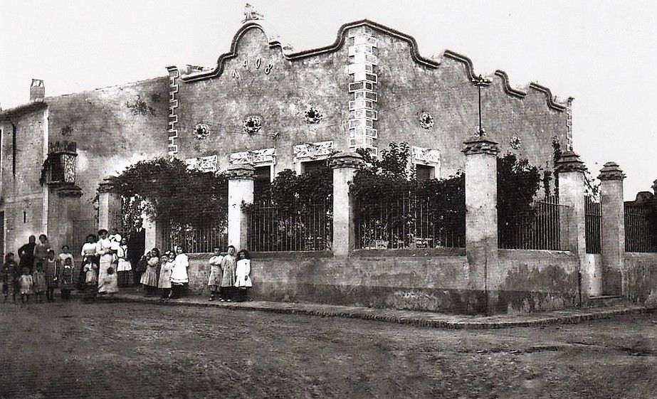 La desapareguda torre Ricart, a principis del segle passat. FOTO: Josep Boixadera