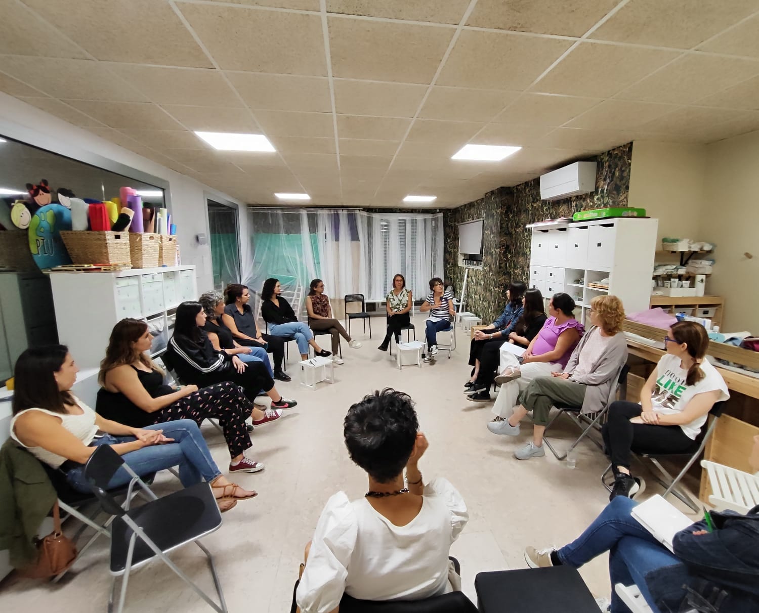 Primera trobada de l'Associació de Dones Emprenedores i Empresàries de Rubí FOTO: Cedida